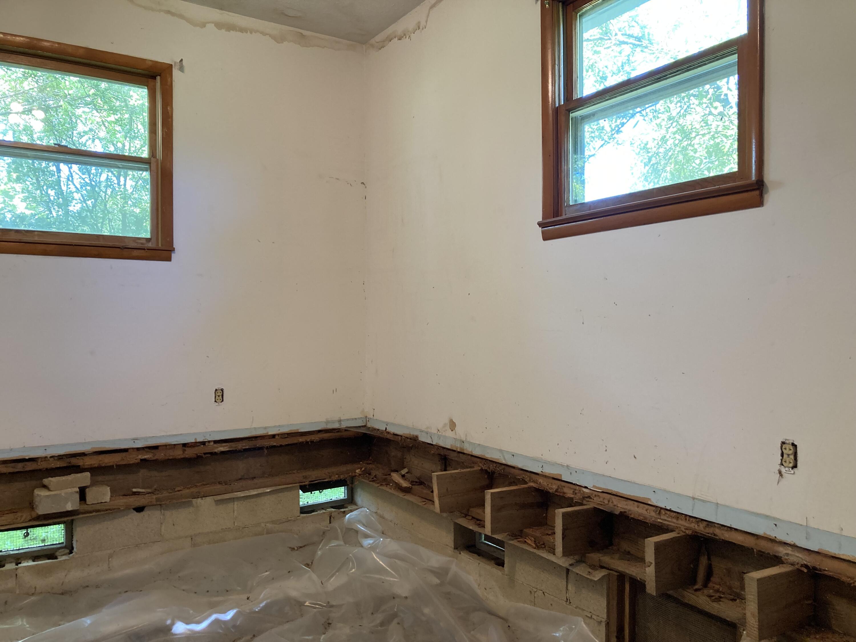 403 South West Street Property Photo 26