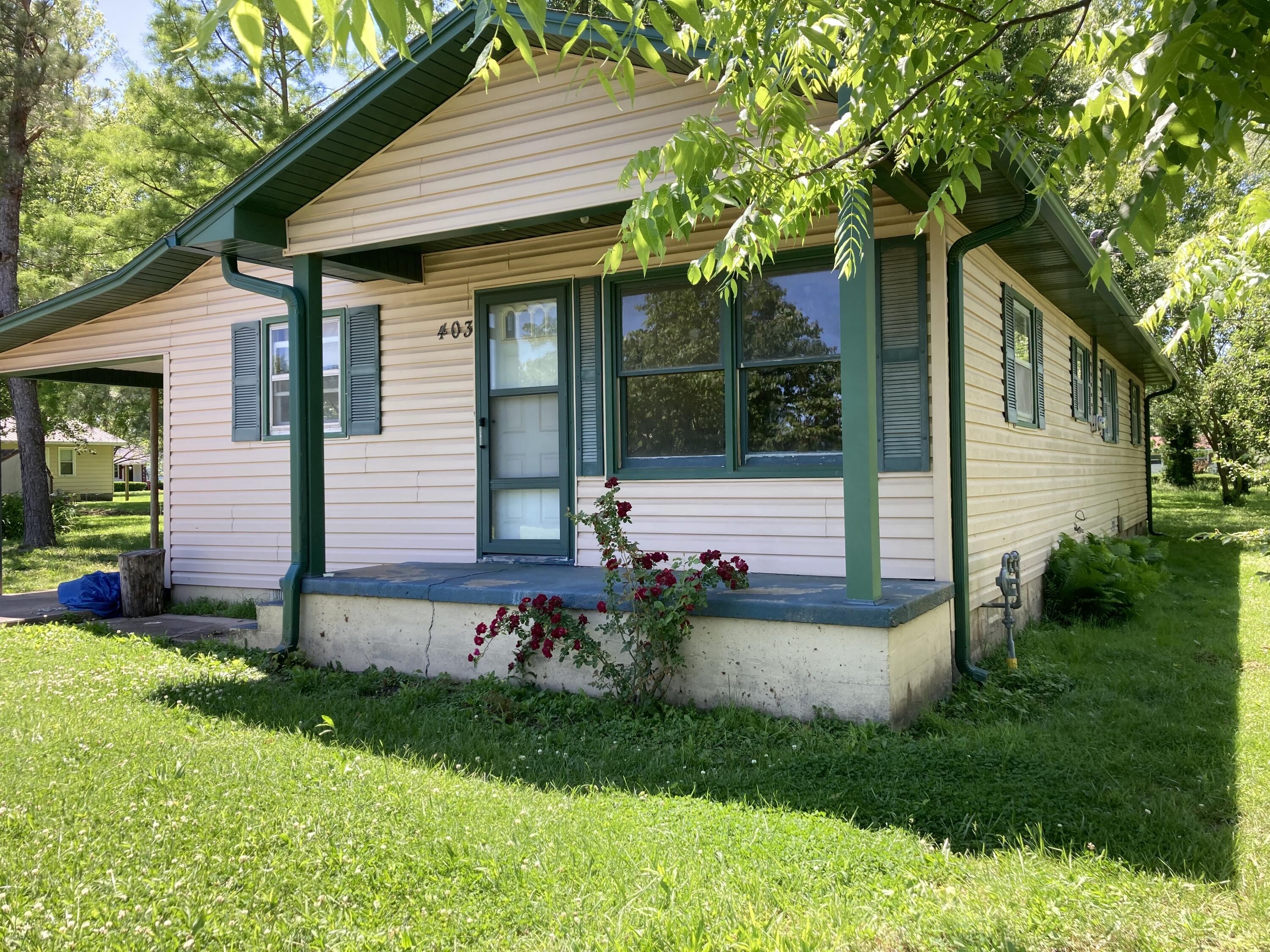 403 South West Street Property Photo 36