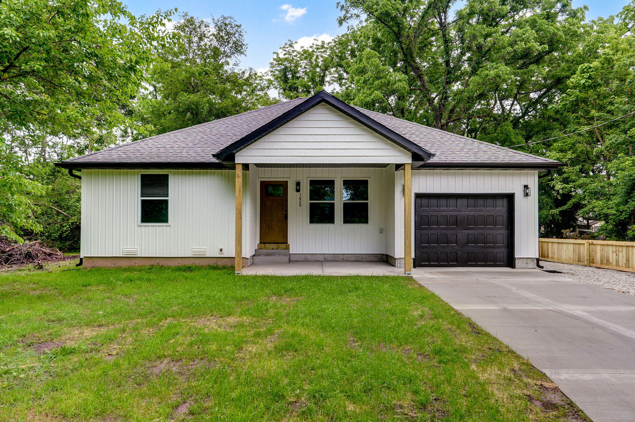 1620 North Texas Avenue