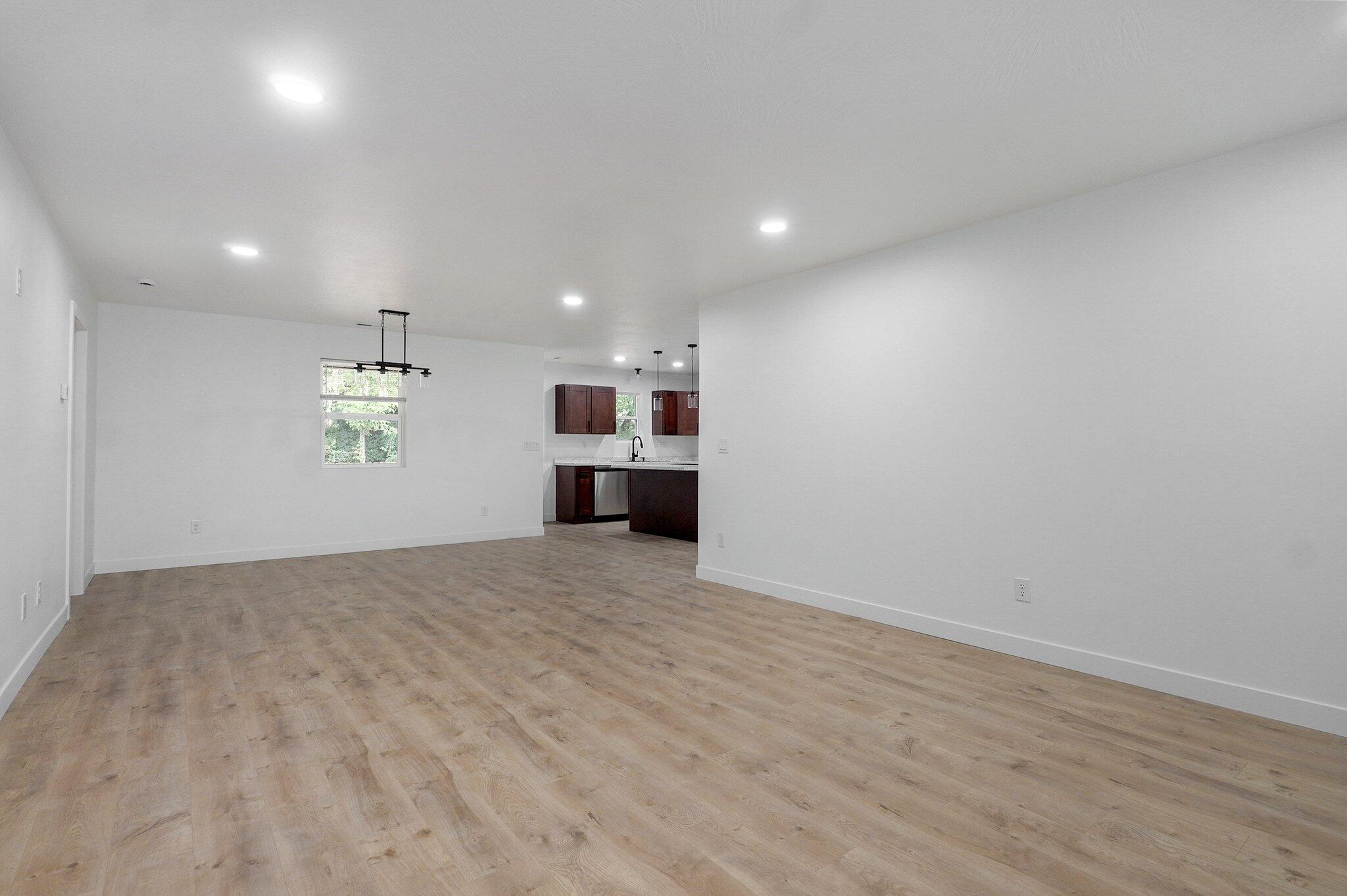 1620 North Texas Avenue Property Photo 4
