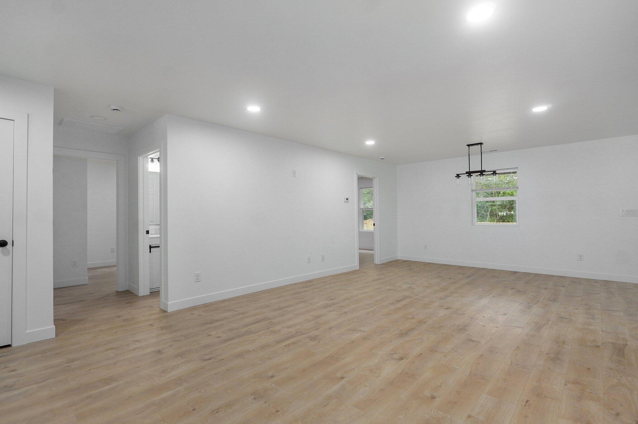 1620 North Texas Avenue Property Photo 6