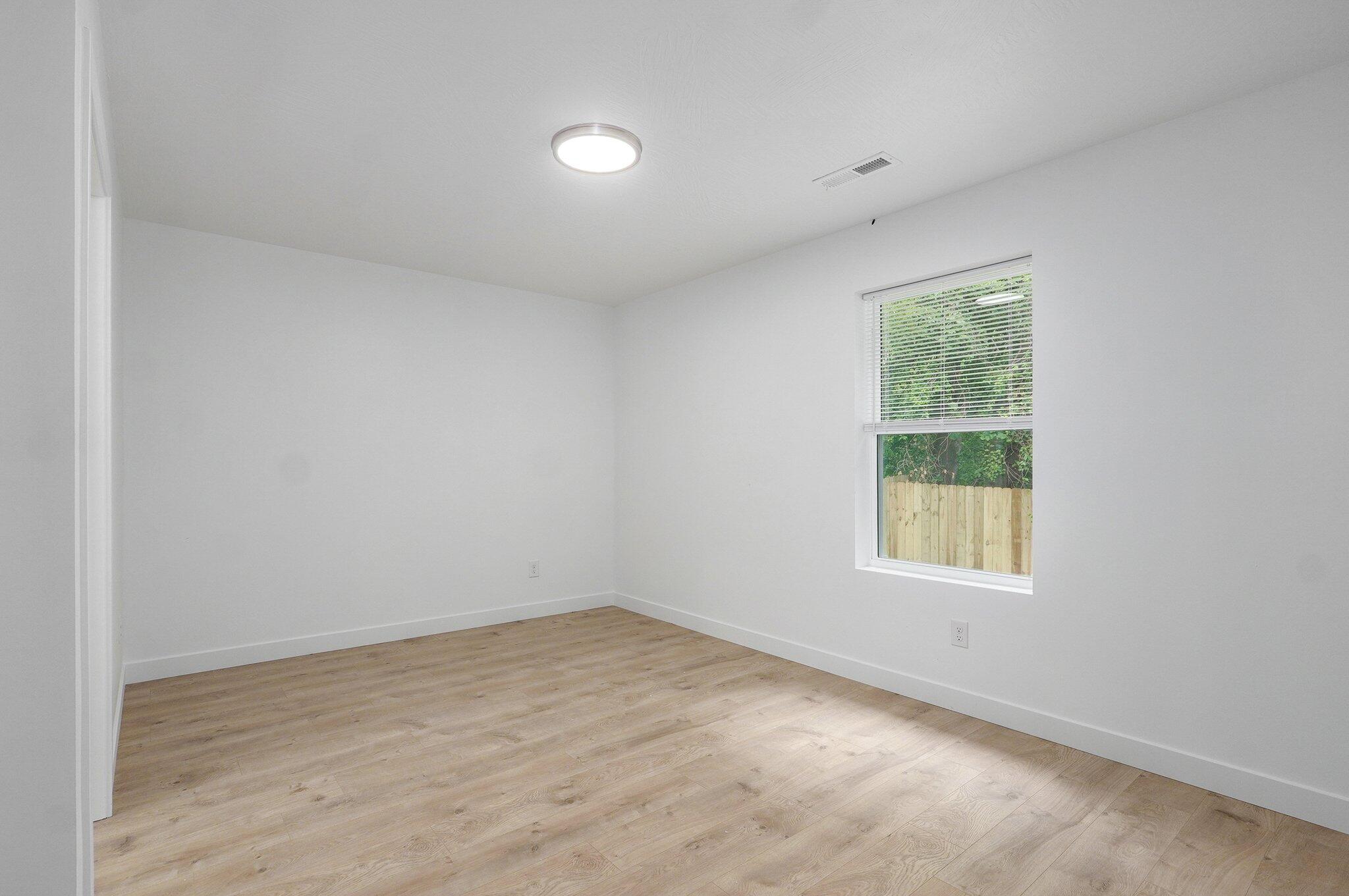1620 North Texas Avenue Property Photo 10