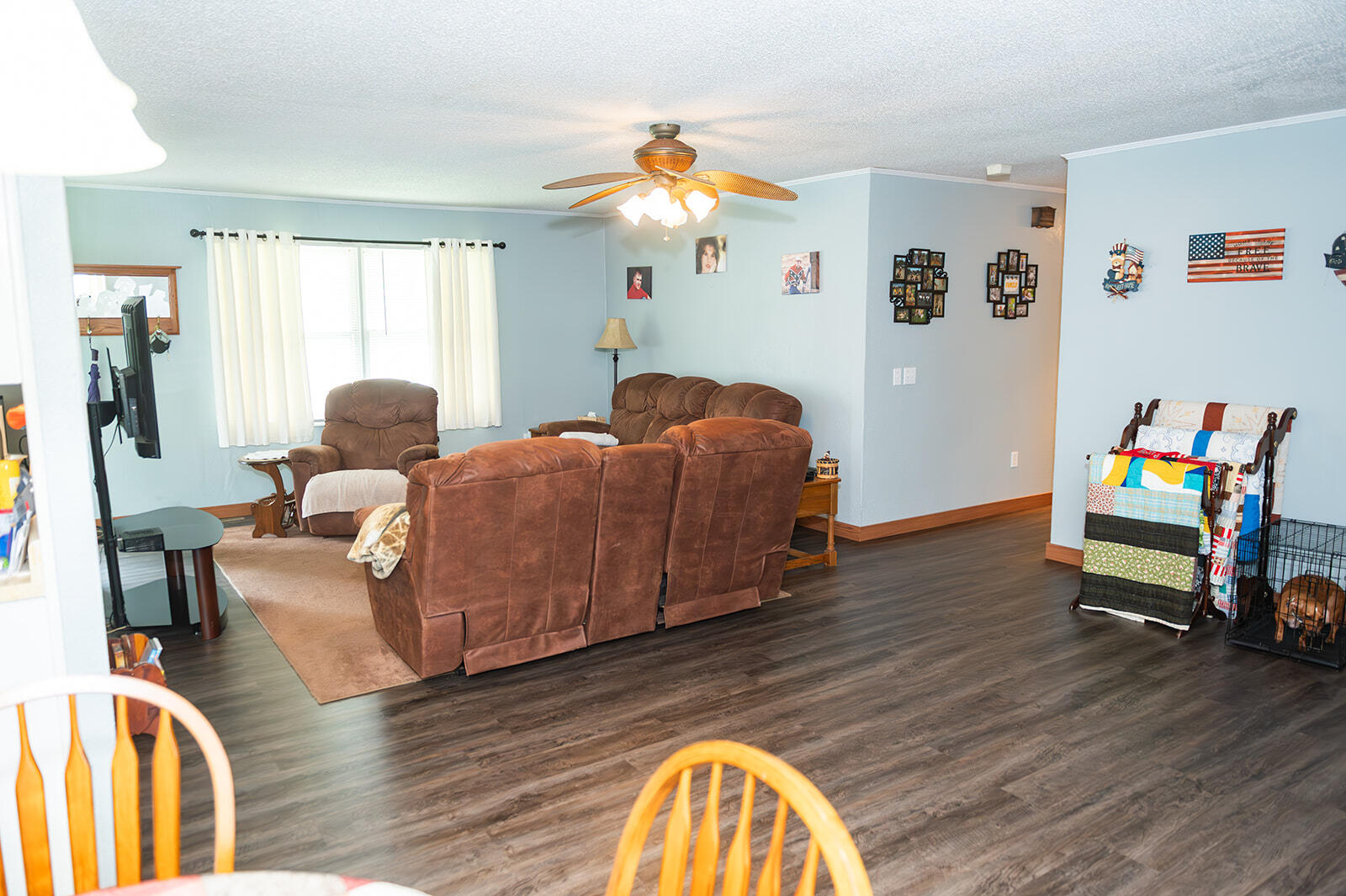 1623 West Commercial Street Property Photo 5