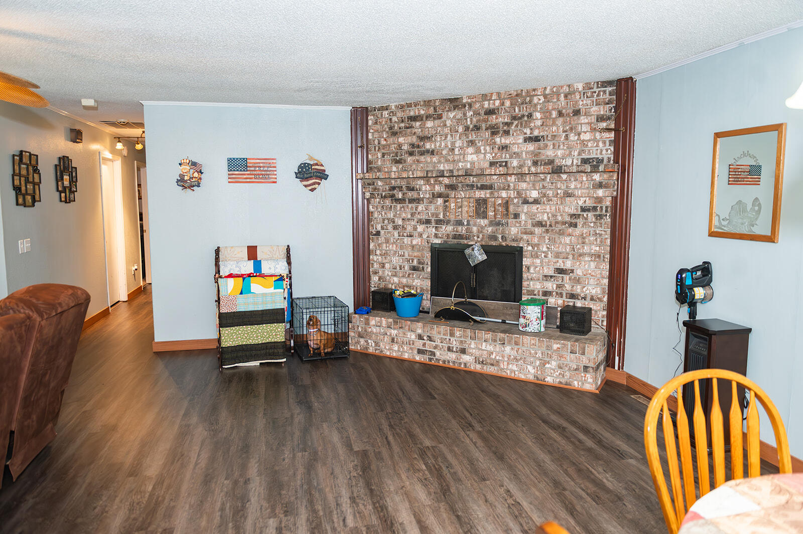 1623 West Commercial Street Property Photo 6