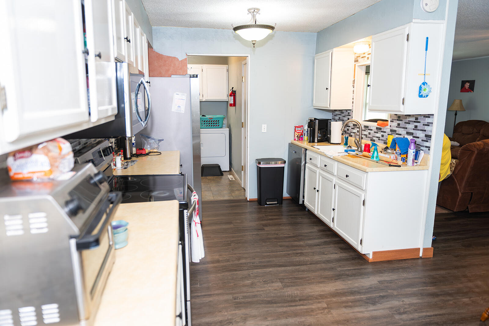 1623 West Commercial Street Property Photo 7