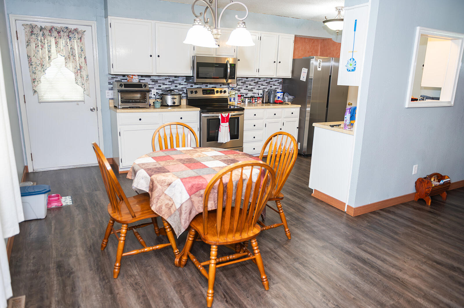 1623 West Commercial Street Property Photo 9