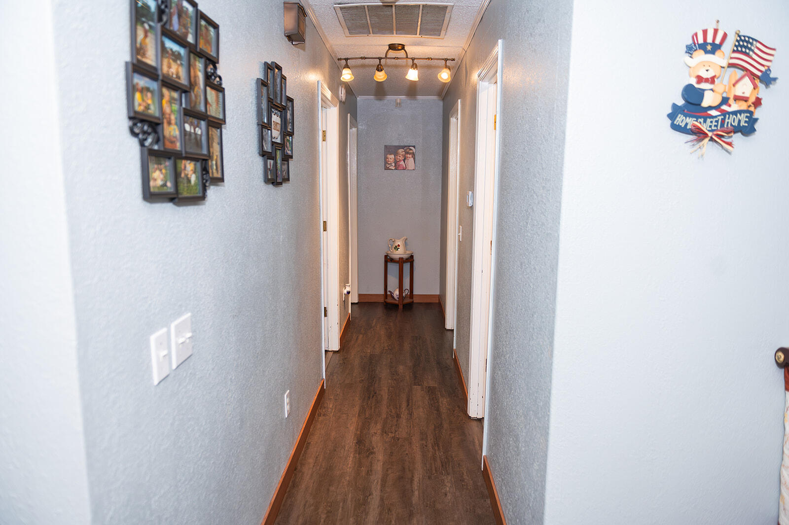 1623 West Commercial Street Property Photo 11