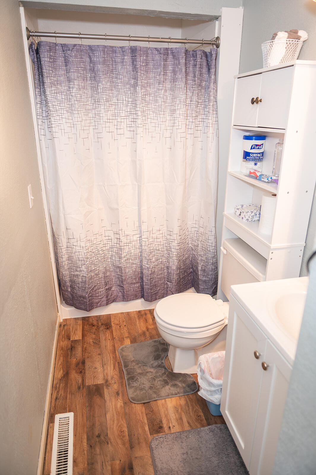 1623 West Commercial Street Property Photo 14