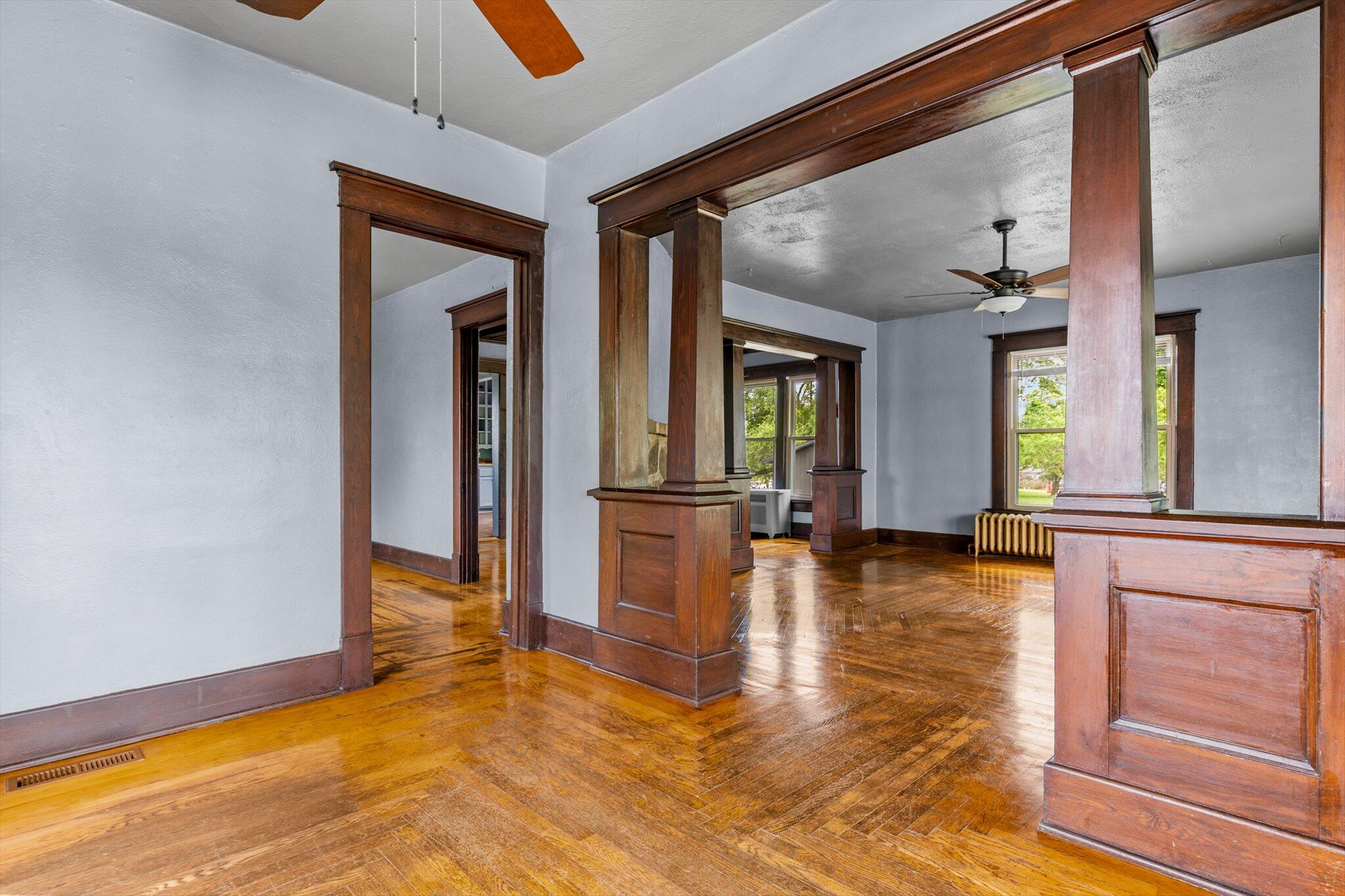115 East Washington Avenue Property Photo 7