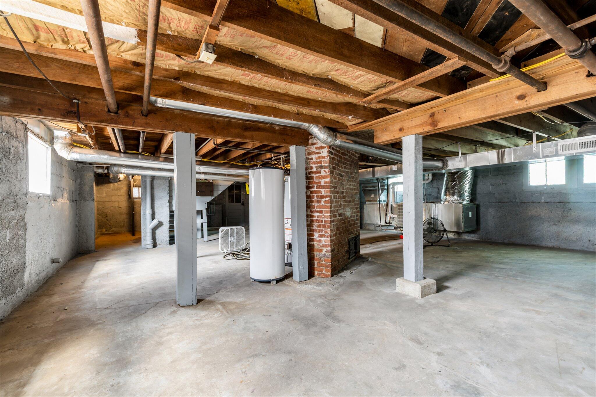 115 East Washington Avenue Property Photo 26