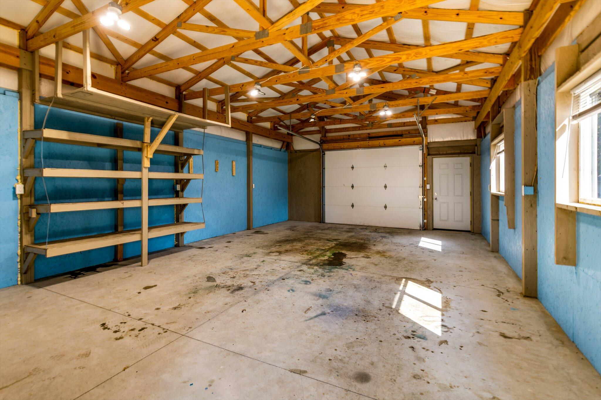115 East Washington Avenue Property Photo 39