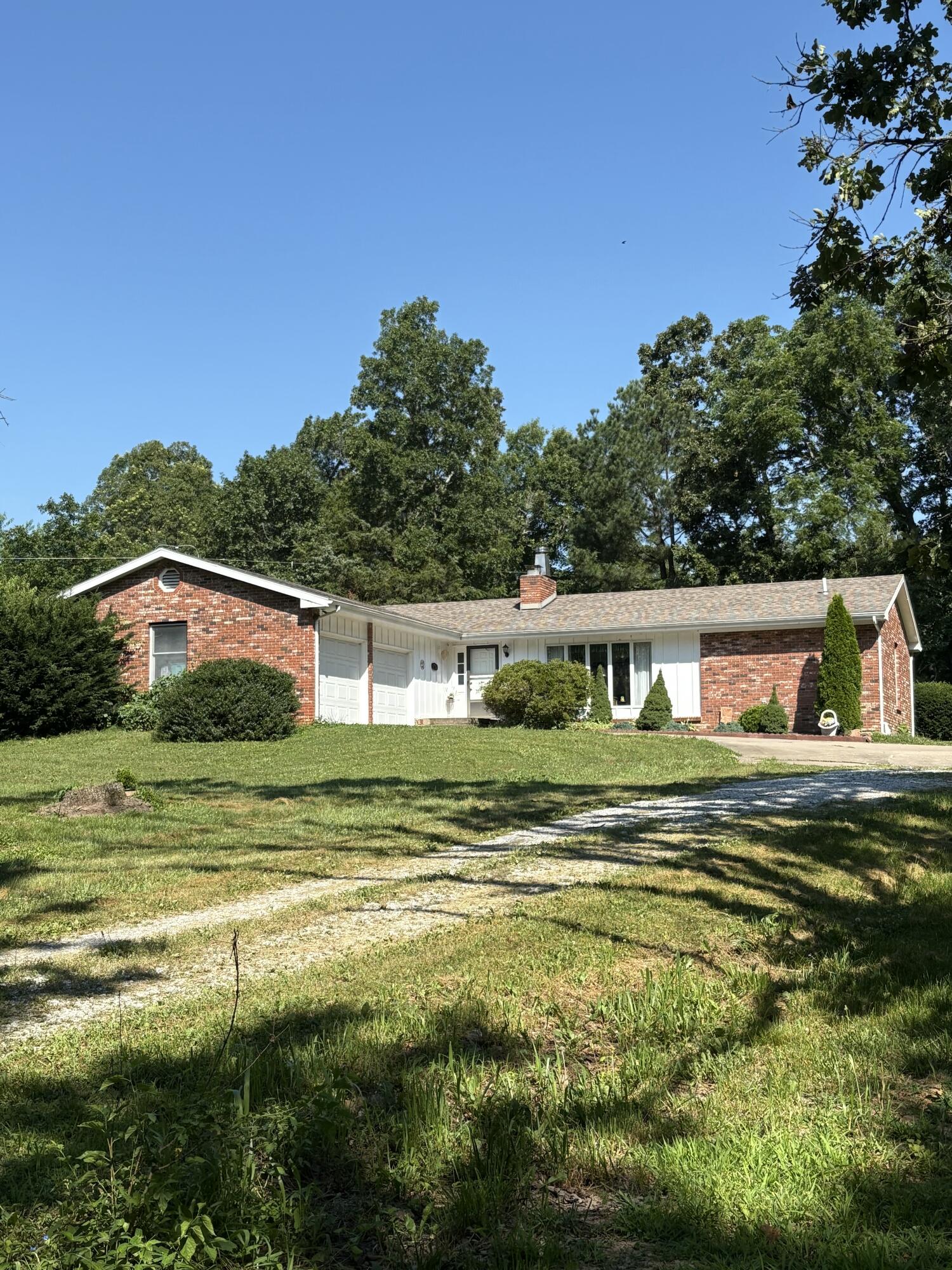 22389 Lawrence 1215 Property Photo 2