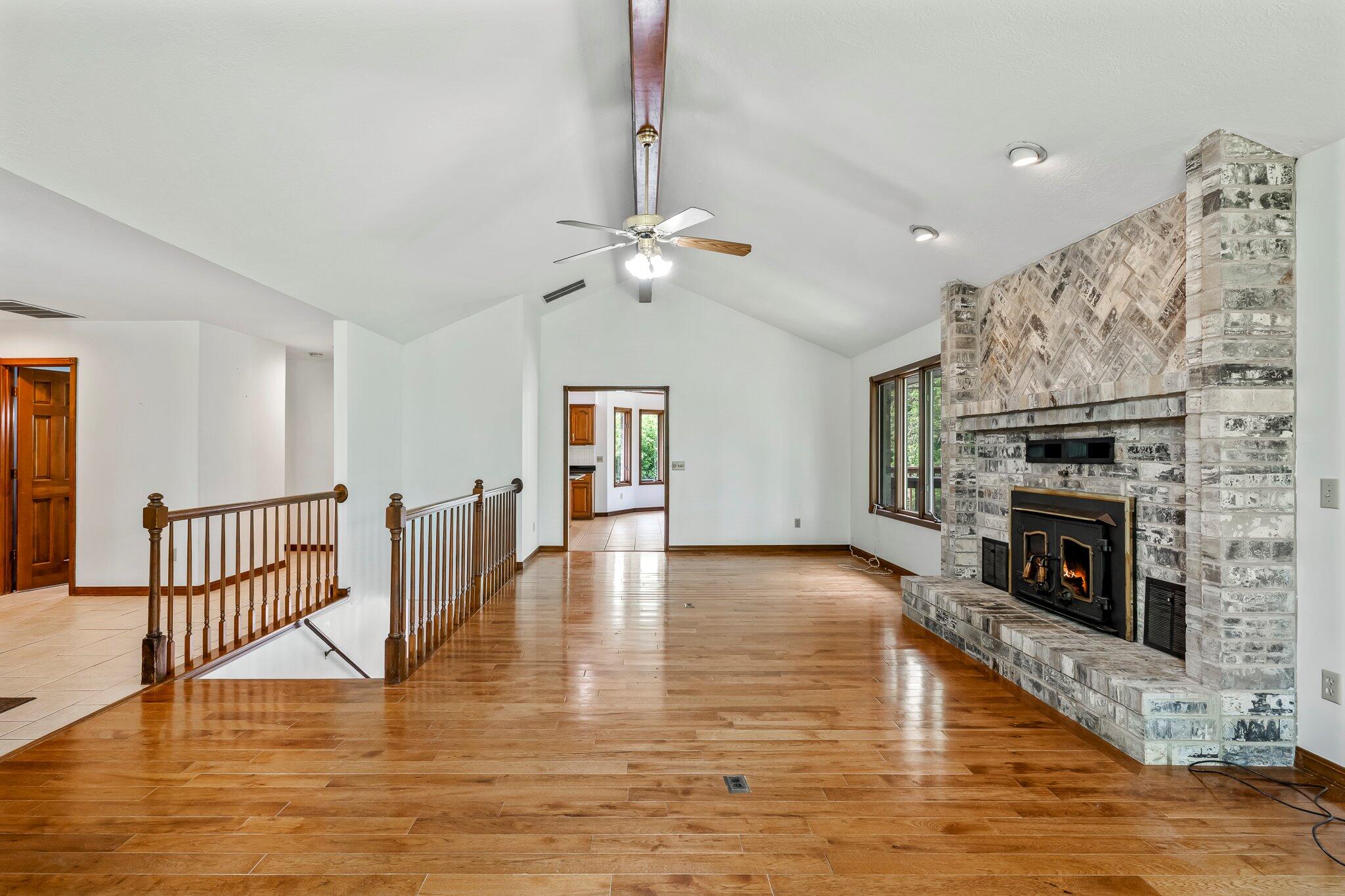 185 Petunia Lane Property Photo 8