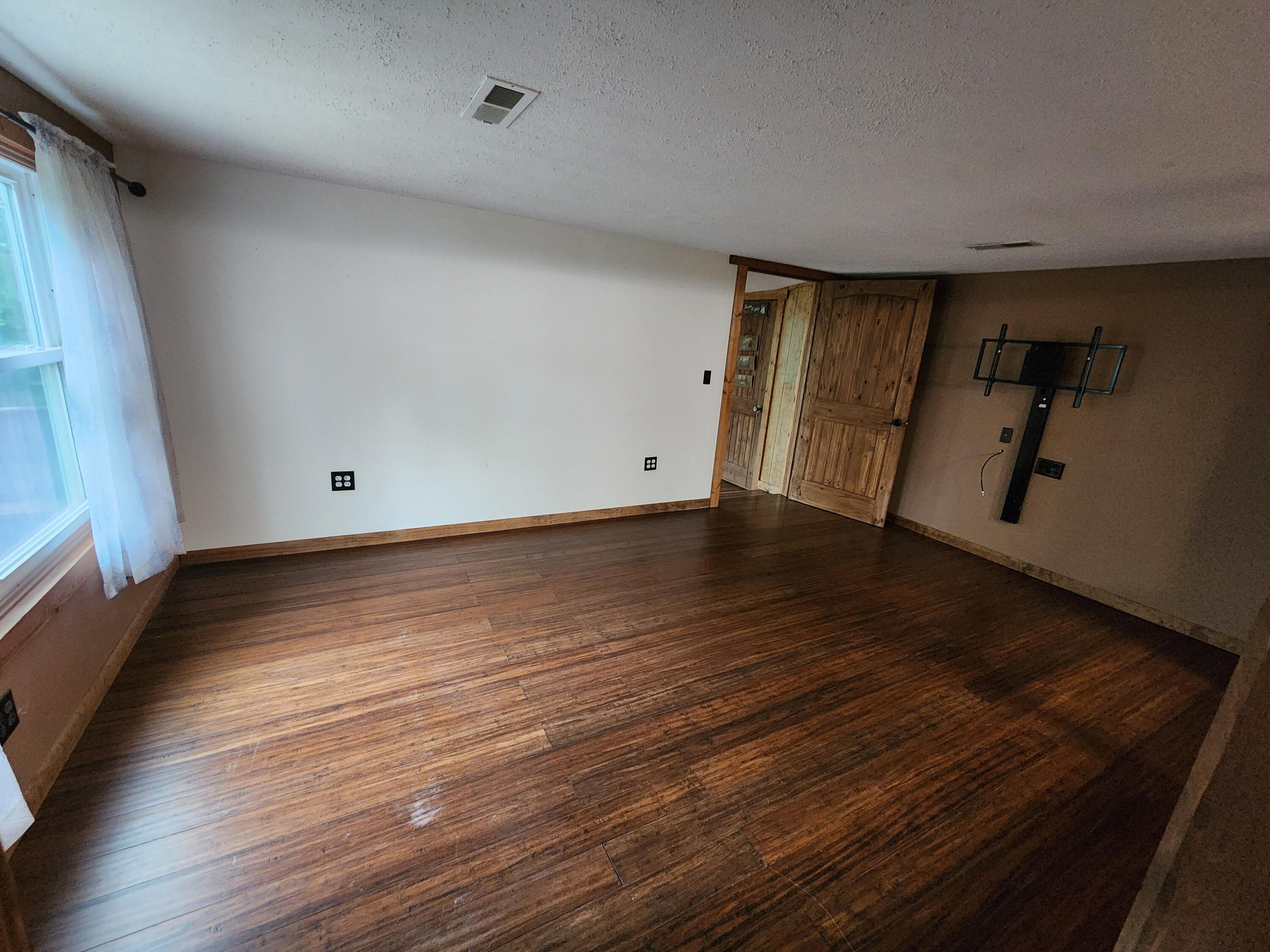 24665 Reynards Circle Property Photo 4