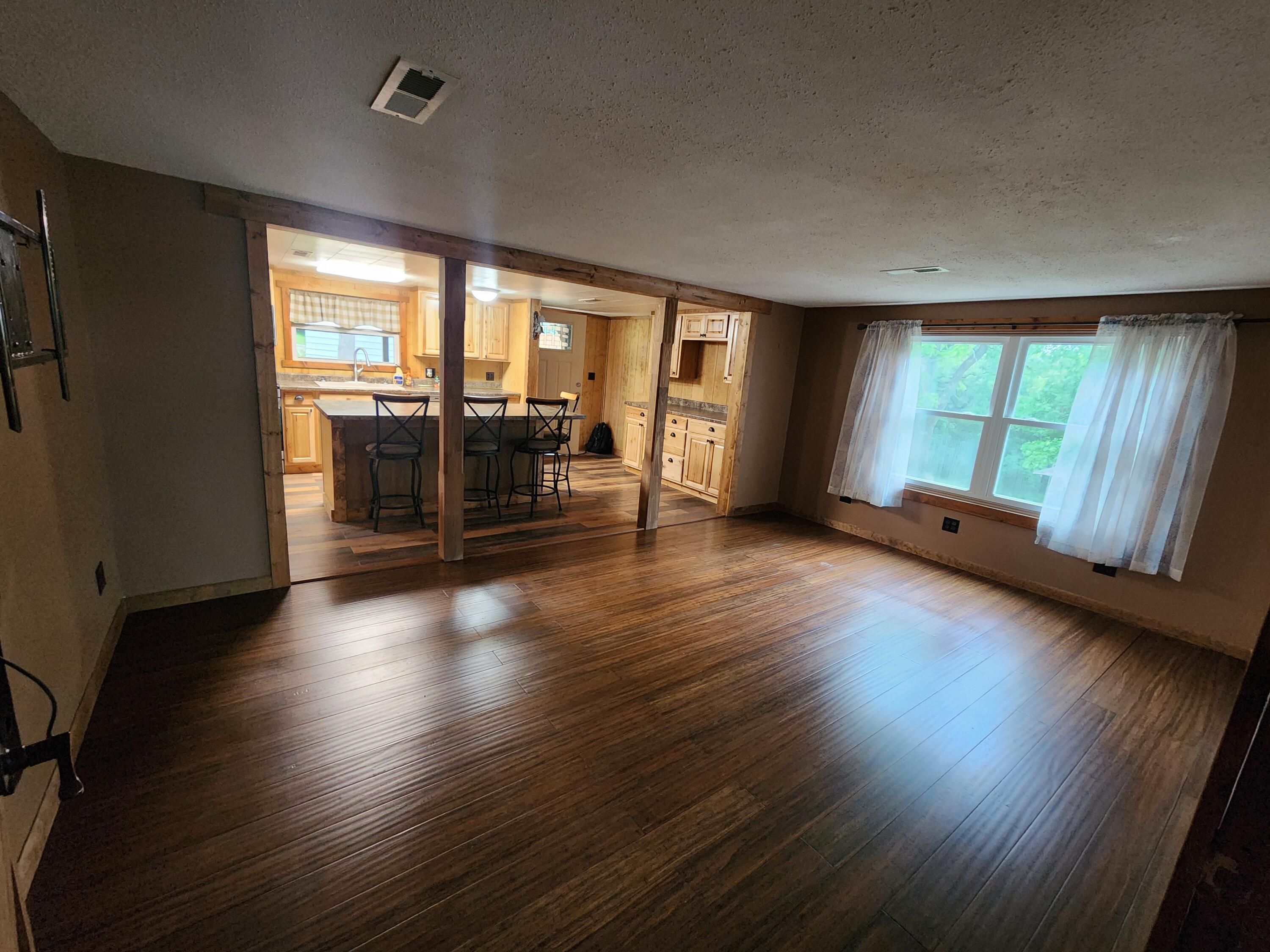 24665 Reynards Circle Property Photo 5