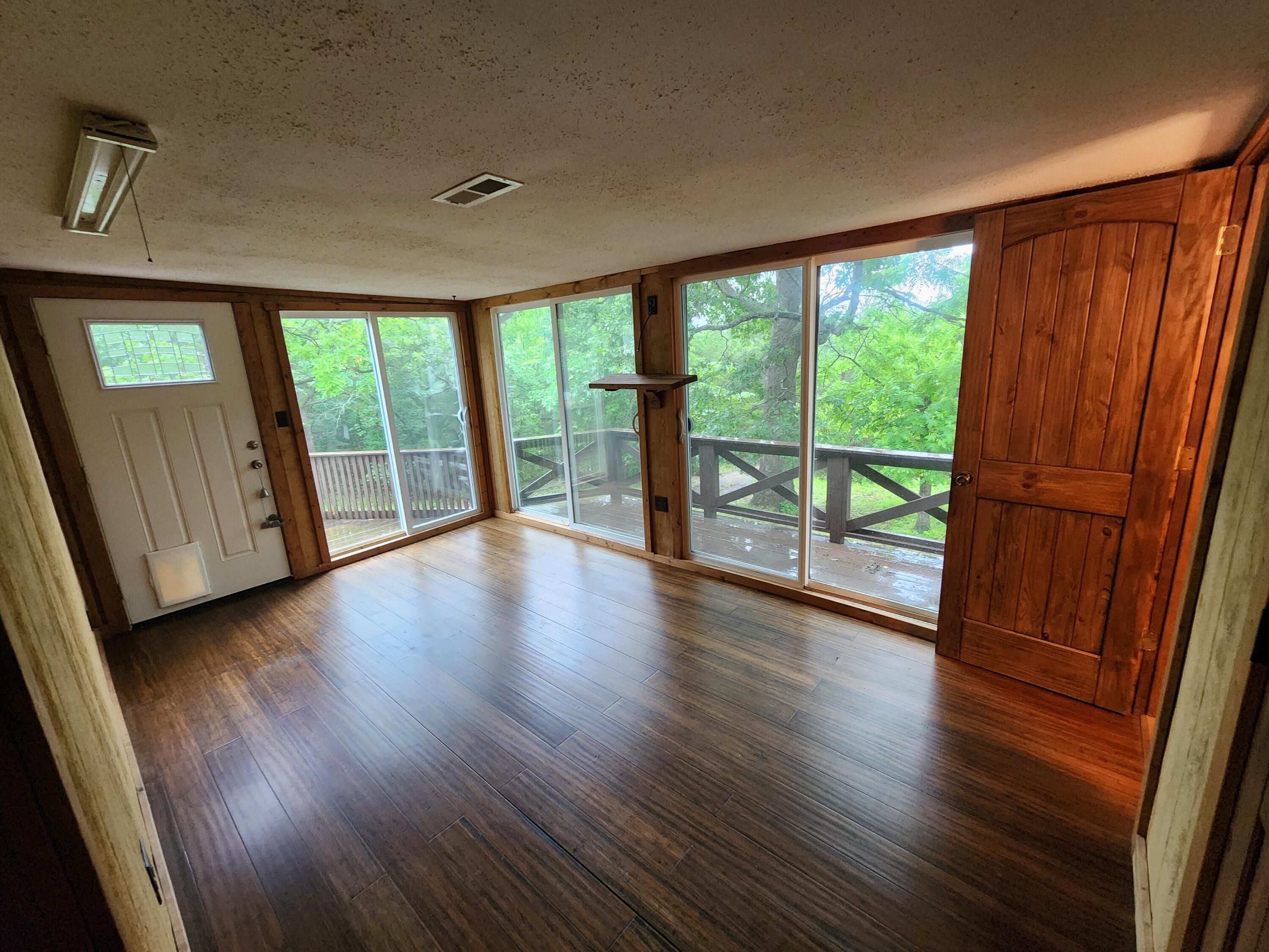 24665 Reynards Circle Property Photo 6