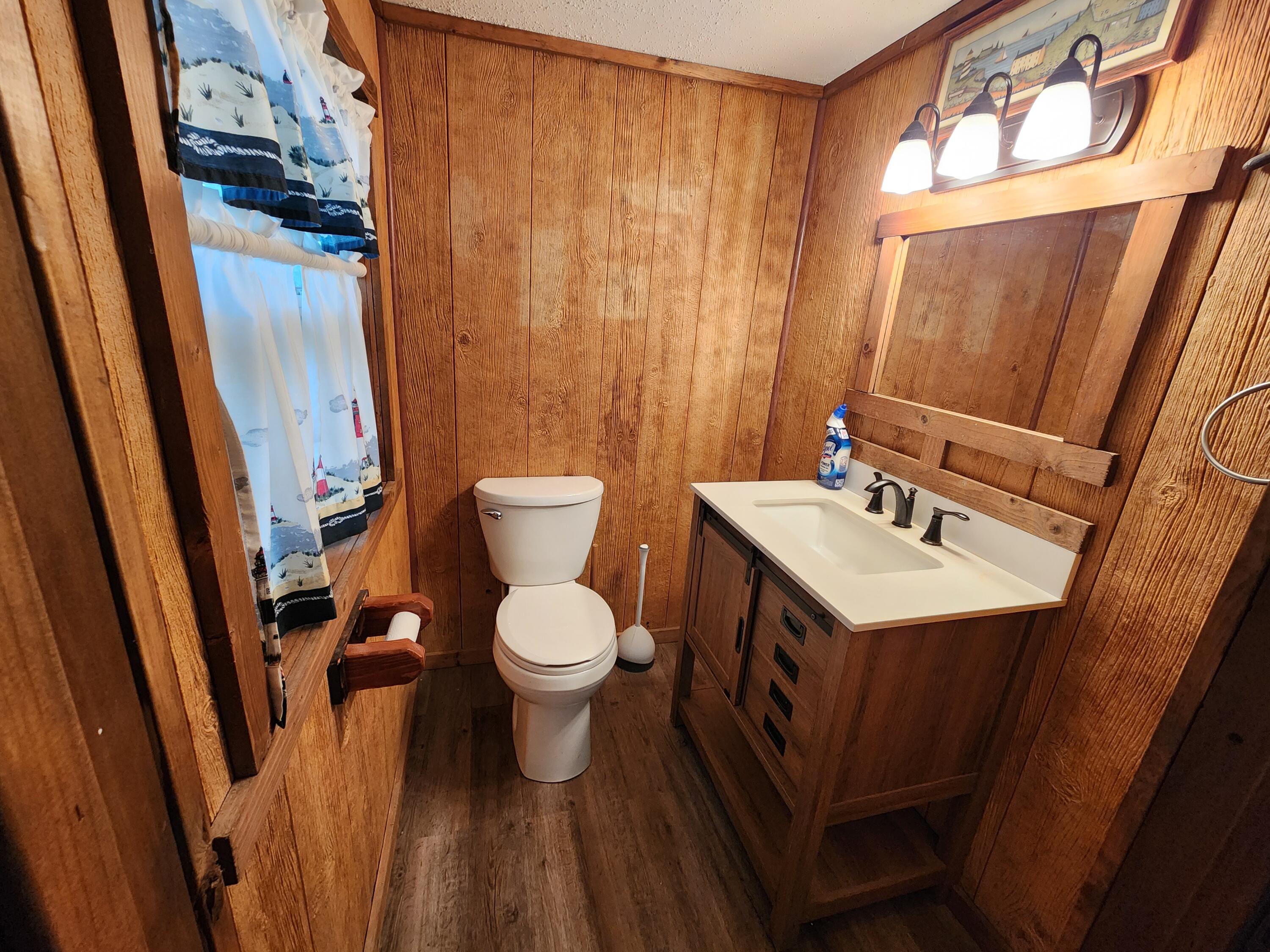24665 Reynards Circle Property Photo 8