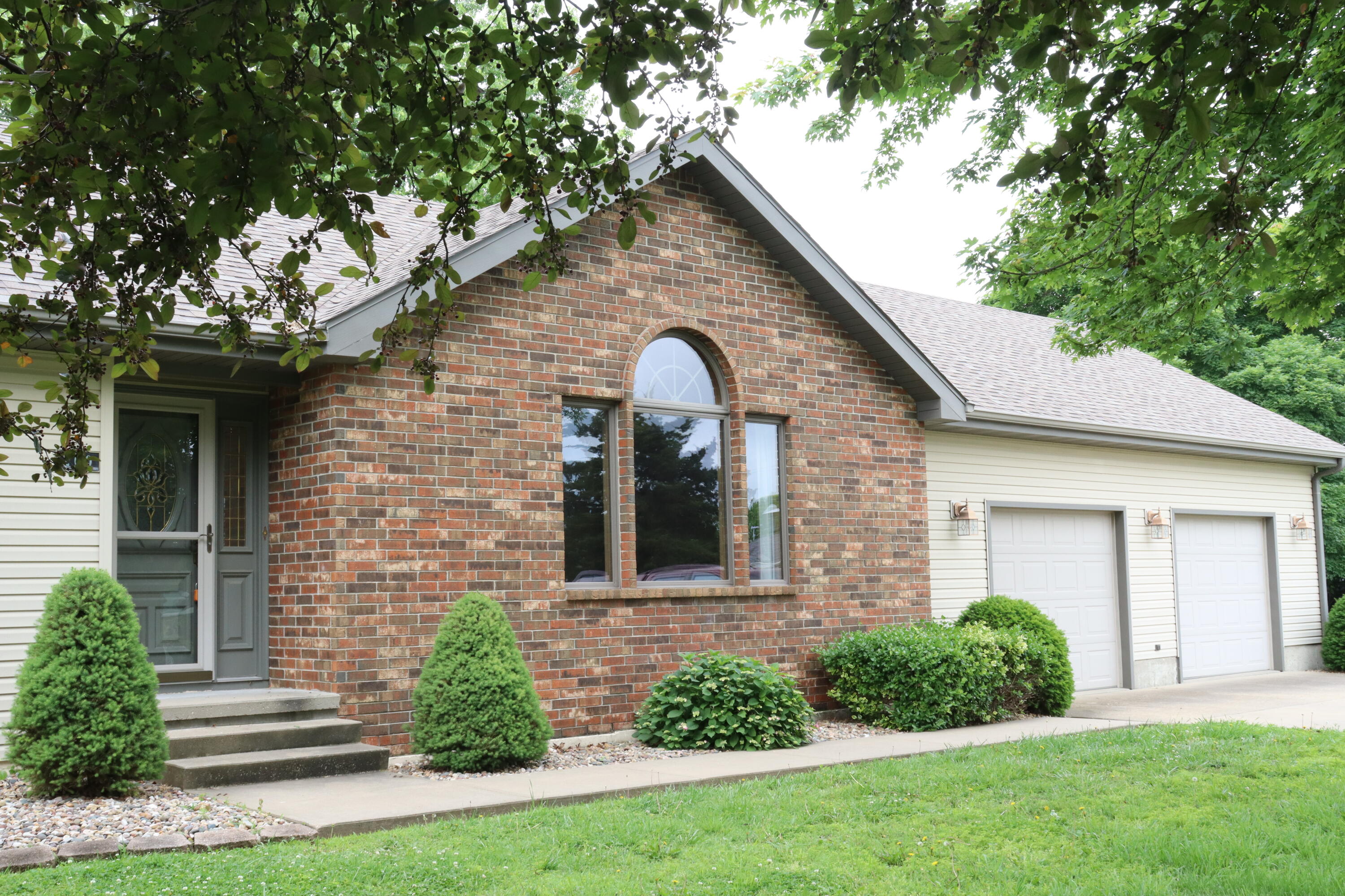 200 North Blair Drive Property Photo 1