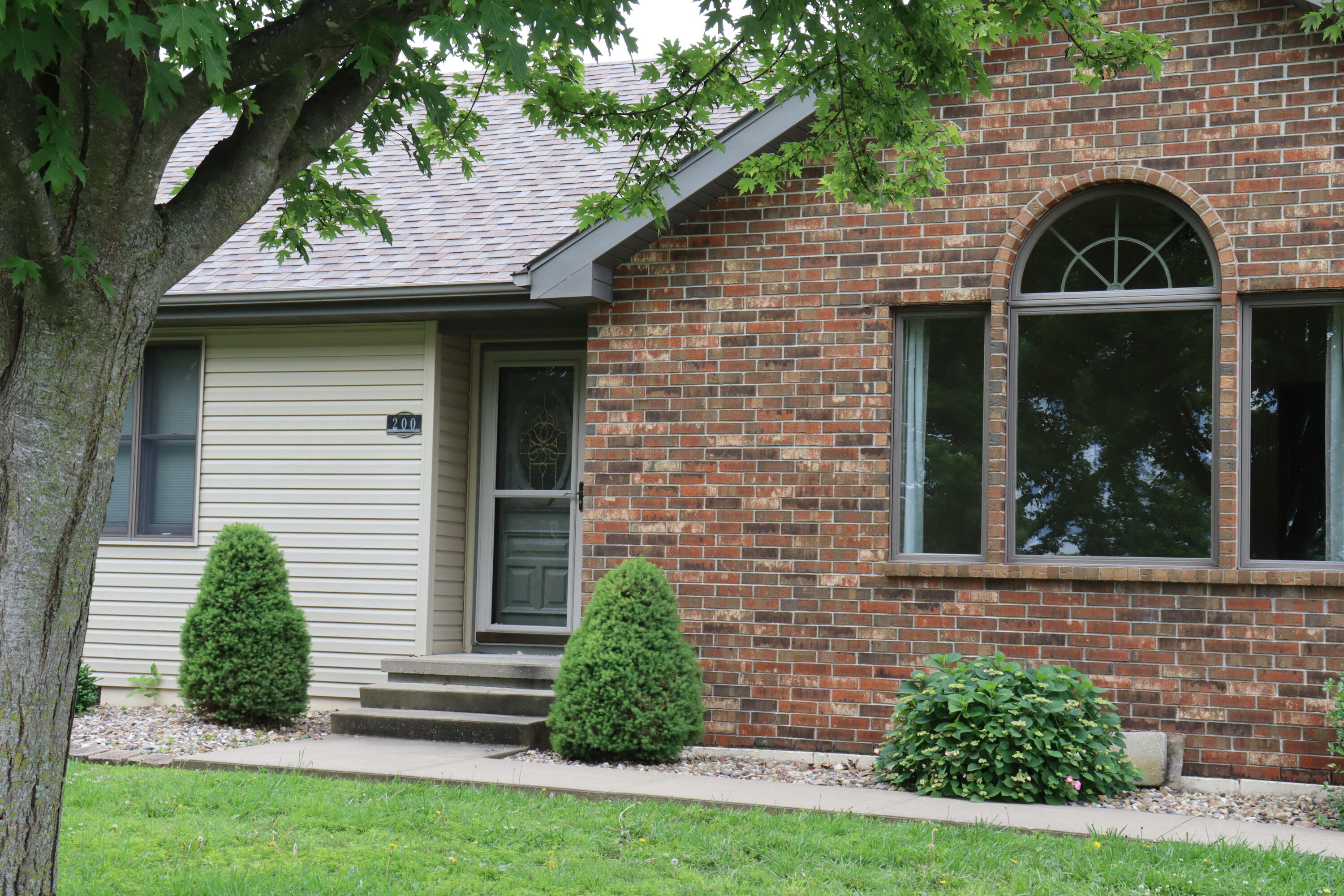 200 North Blair Drive Property Photo 2