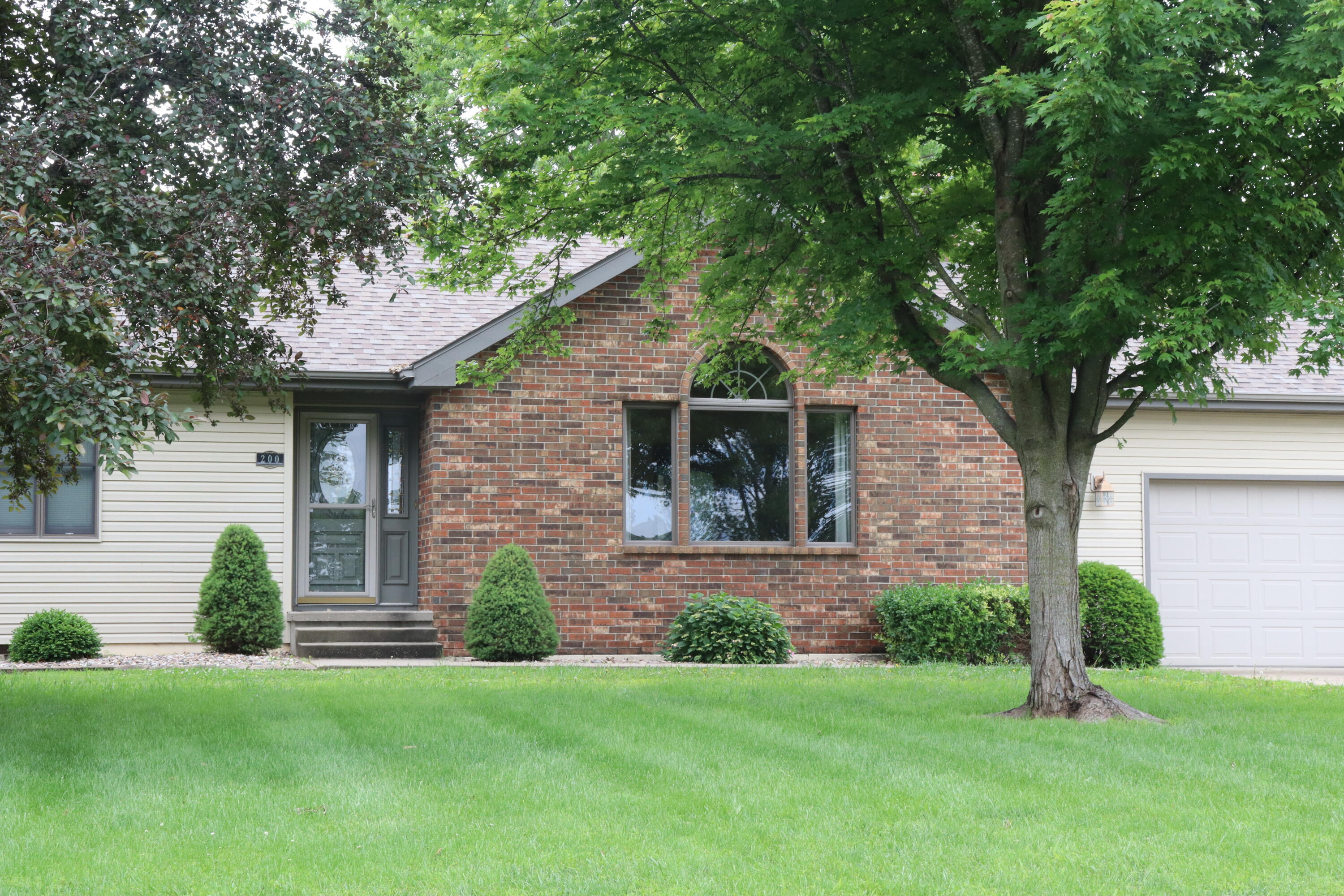 200 North Blair Drive Property Photo 3