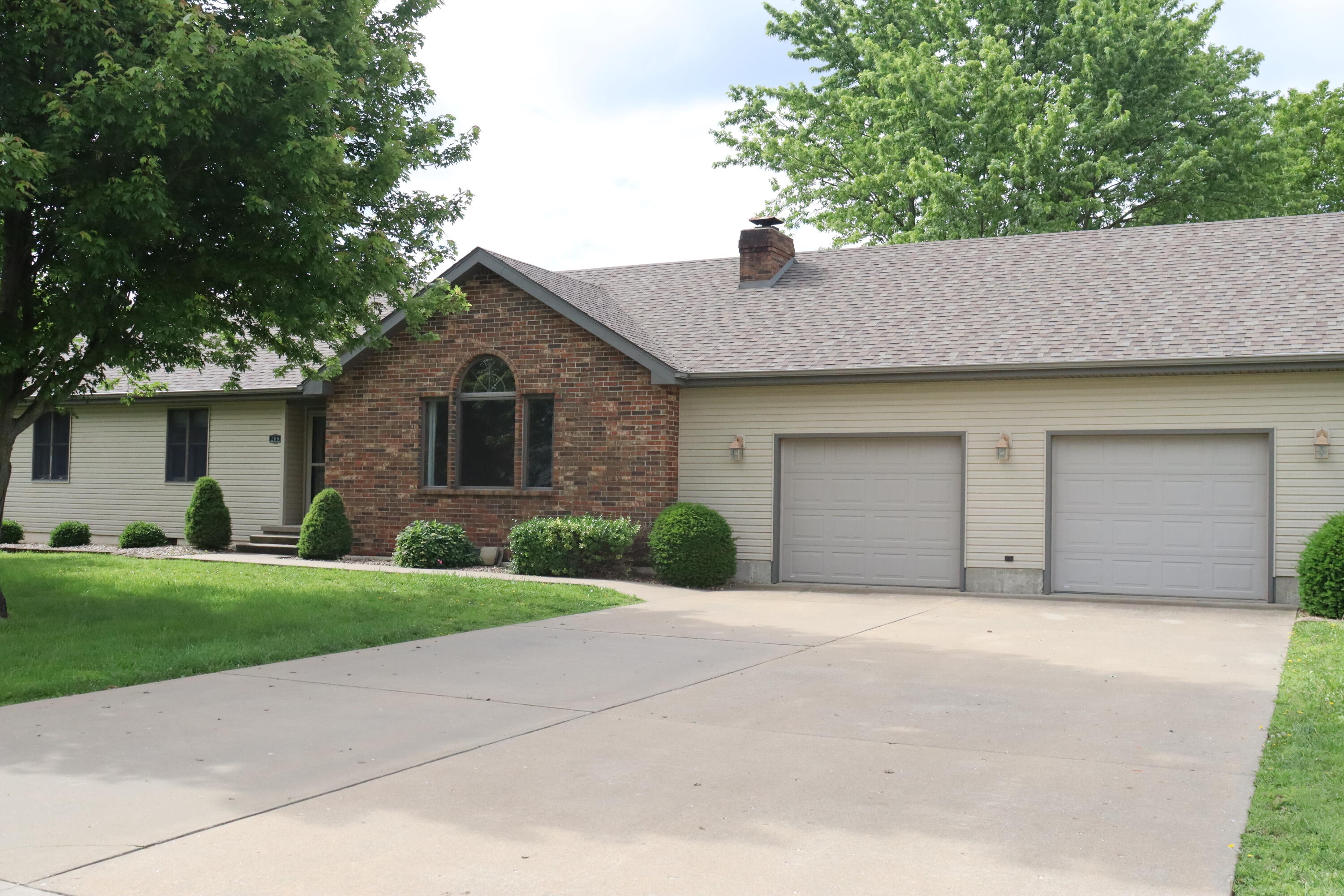 200 North Blair Drive Property Photo 4