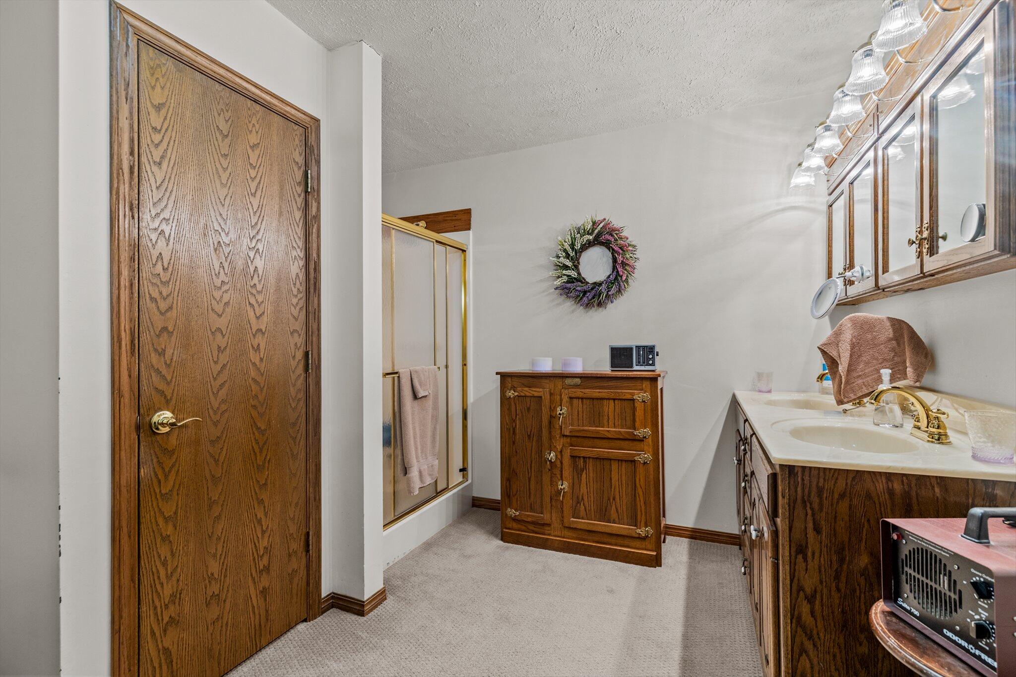 13366 Lawrence 1045 Property Photo 25