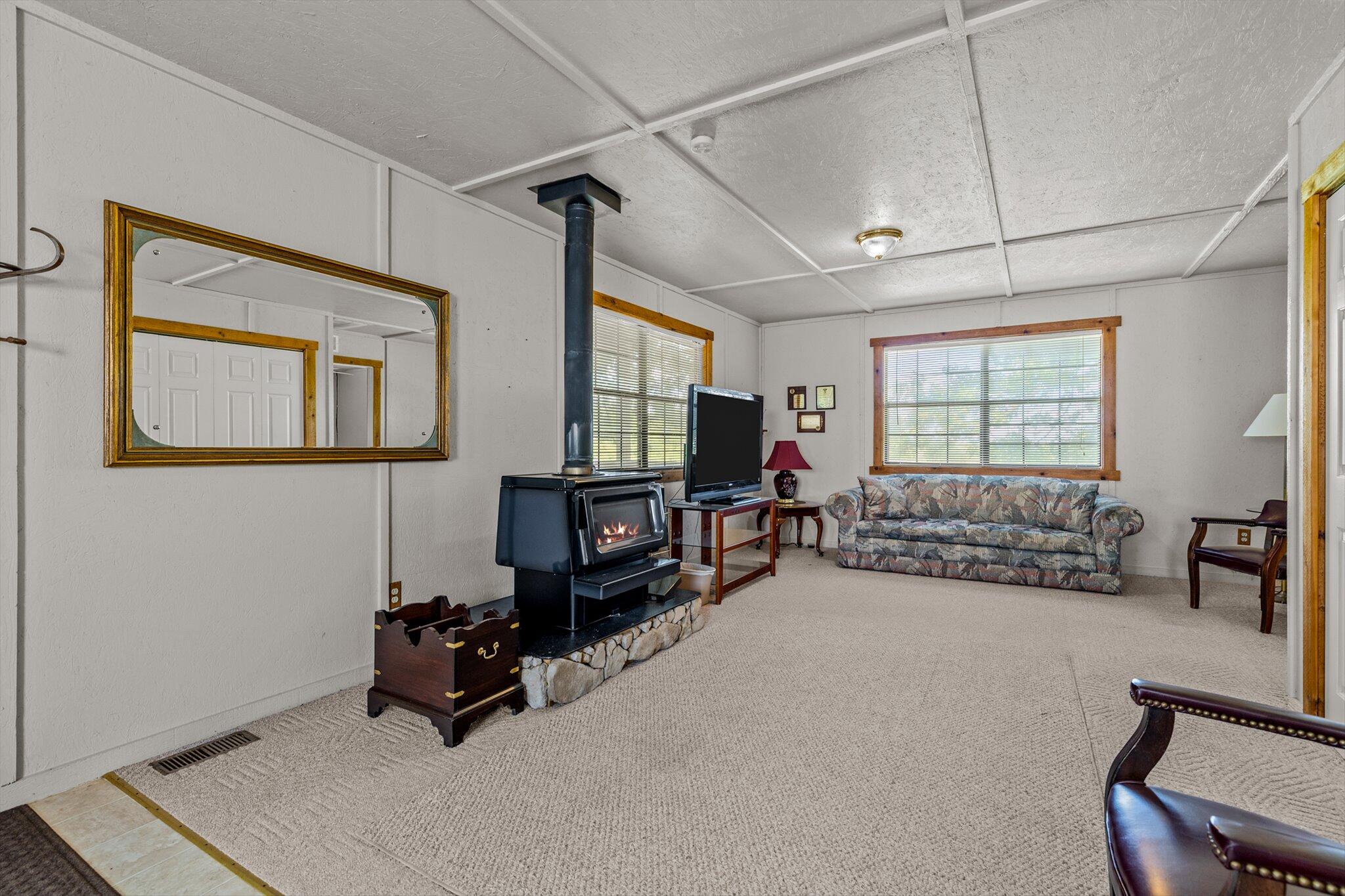 13366 Lawrence 1045 Property Photo 40