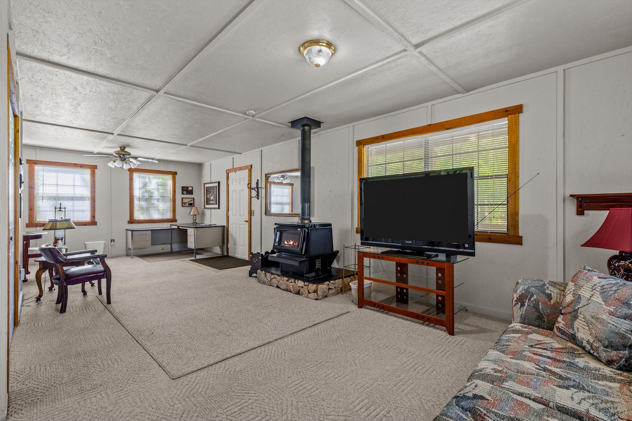 13366 Lawrence 1045 Property Photo 41