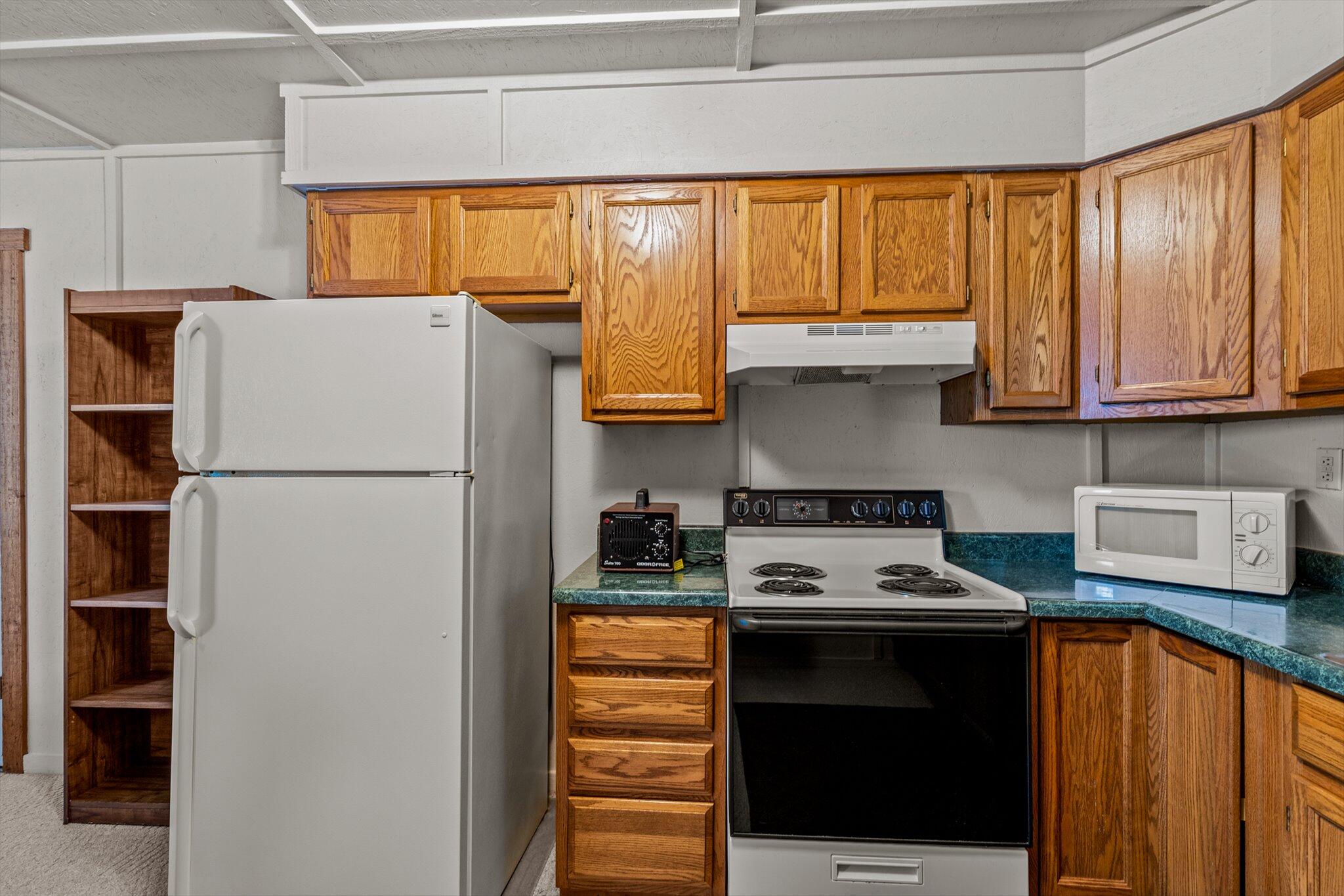 13366 Lawrence 1045 Property Photo 45