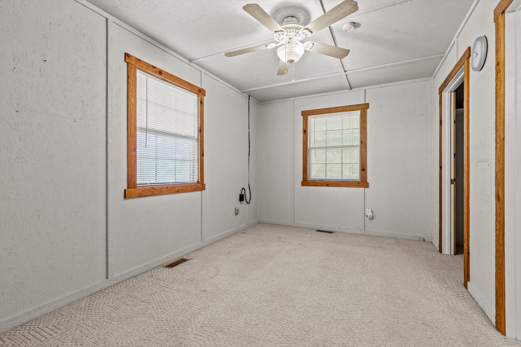13366 Lawrence 1045 Property Photo 48