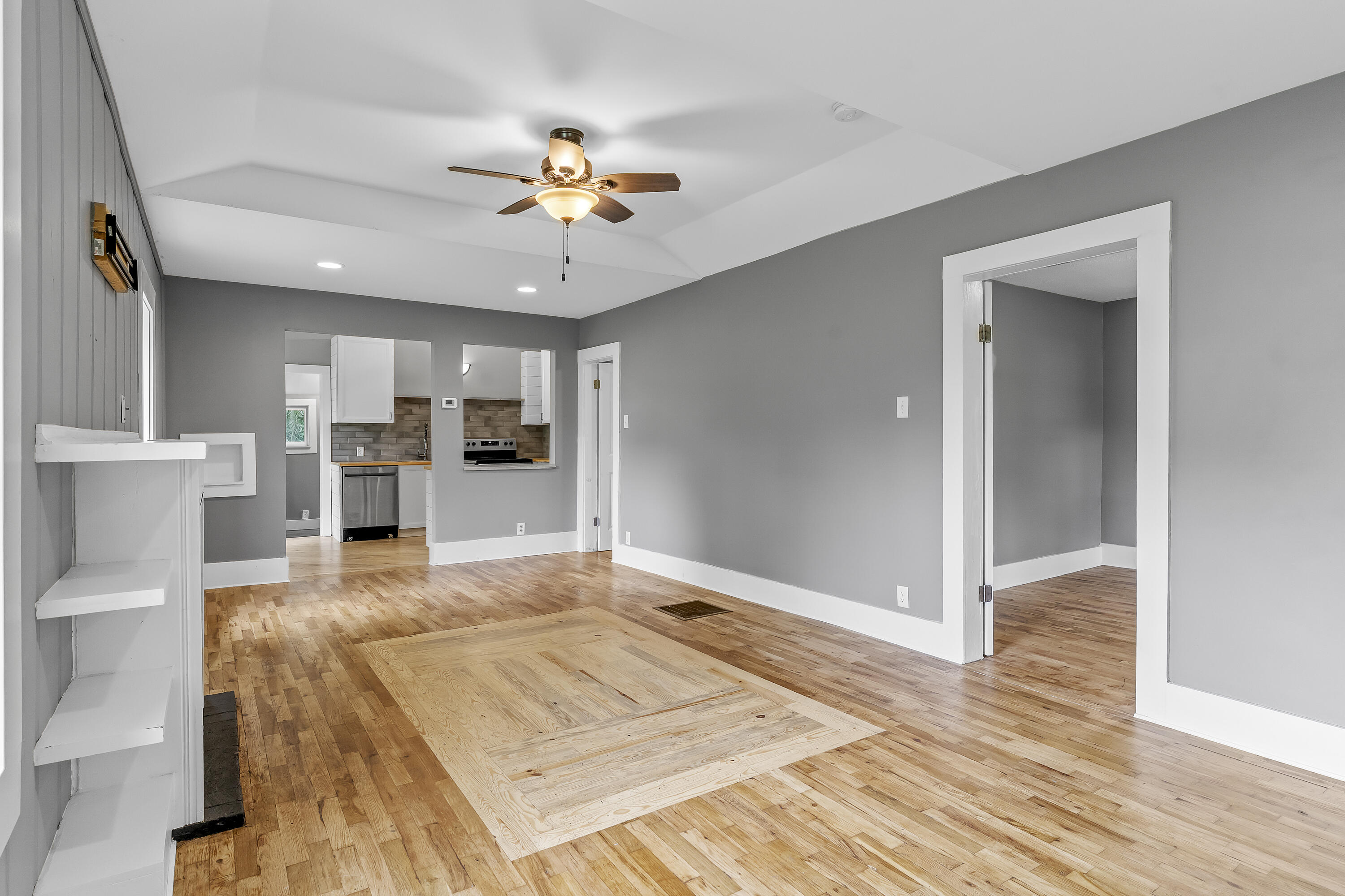 1130 West Kerr Street Property Photo 6