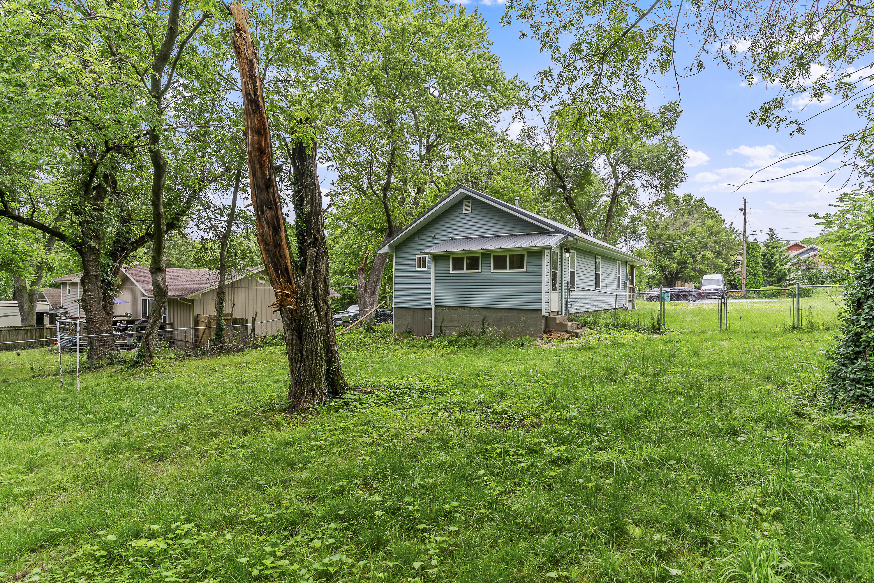 1130 West Kerr Street Property Photo 24