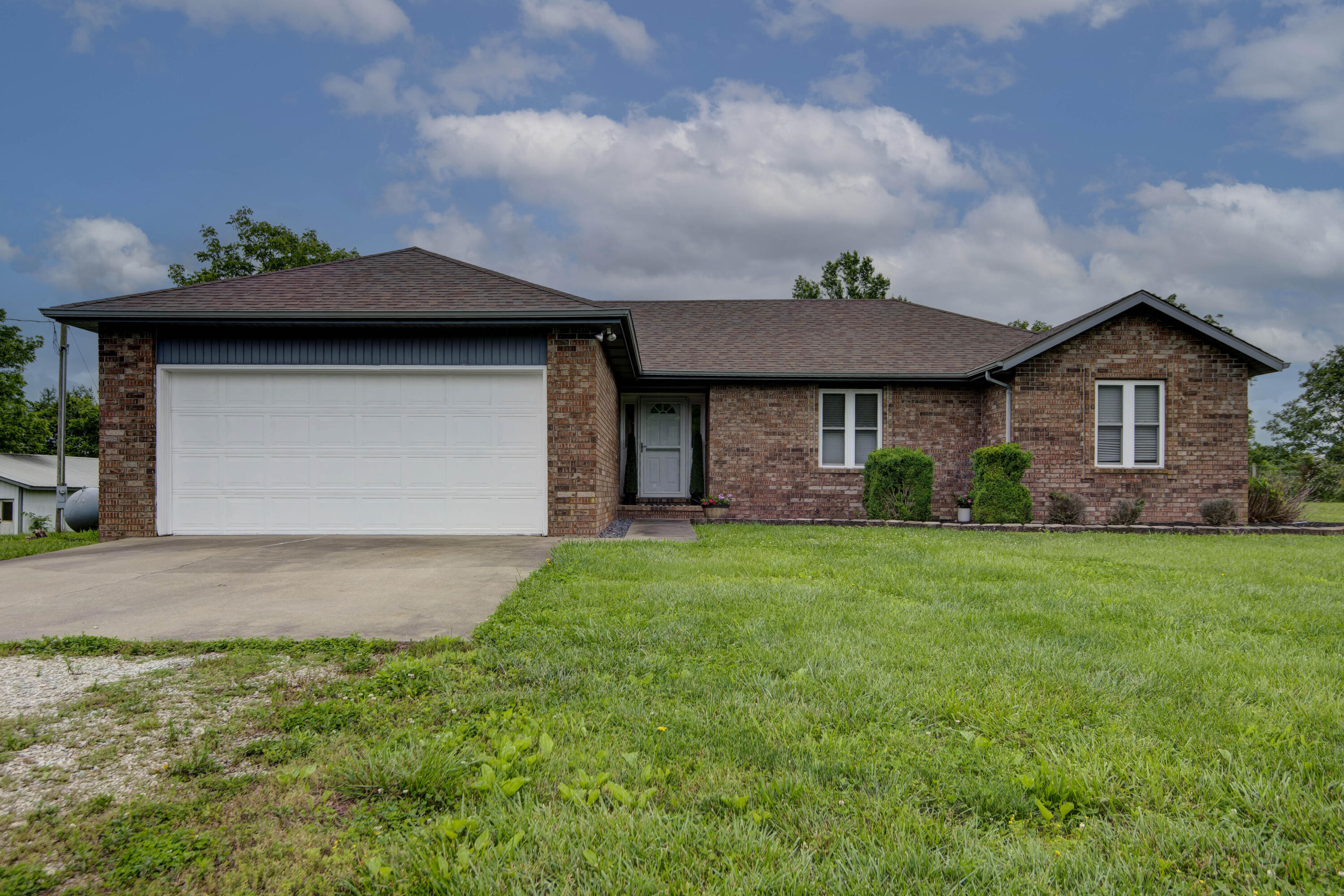 299 Regal Drive Property Photo 2