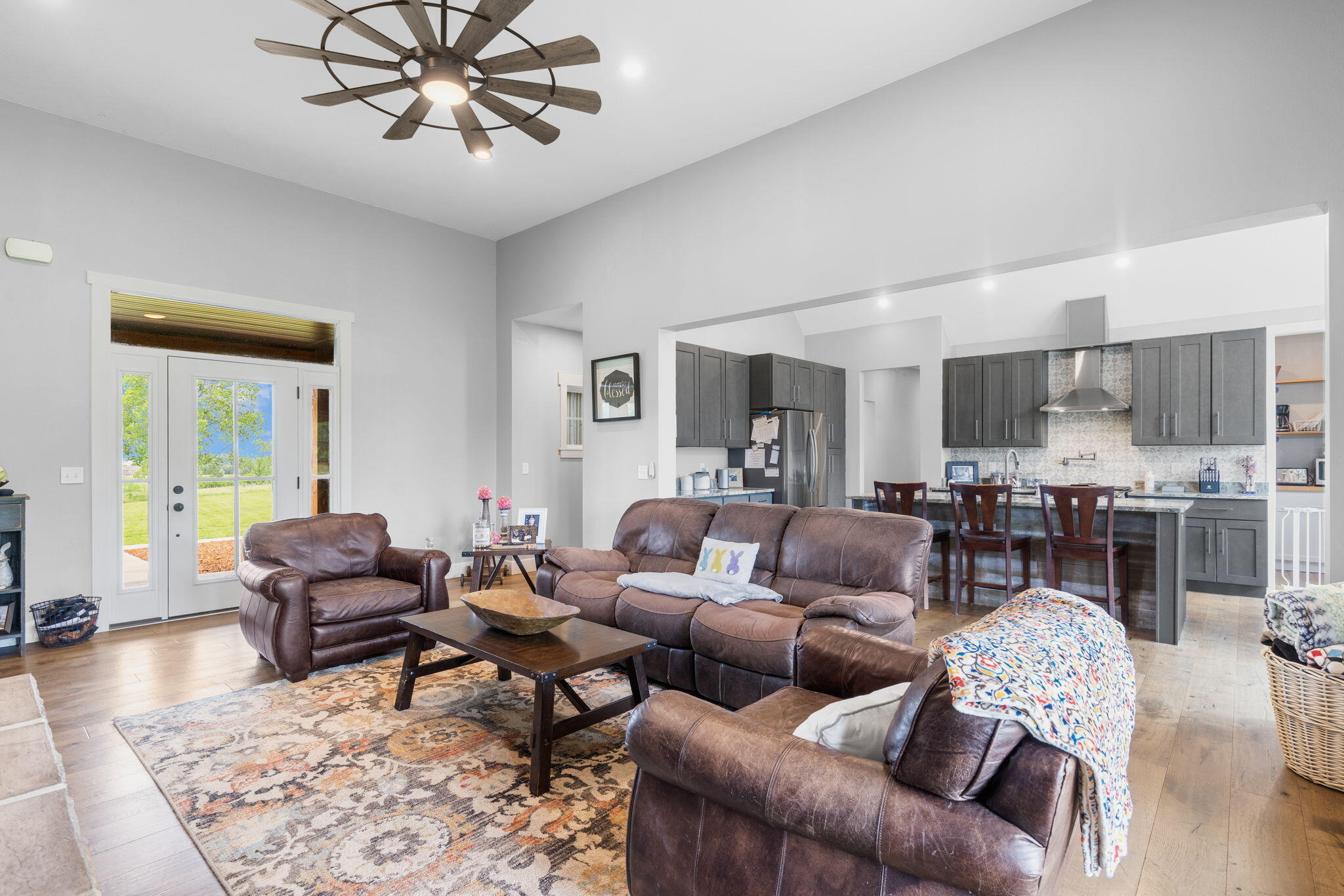8811 Bell Valley Lane Property Photo 7