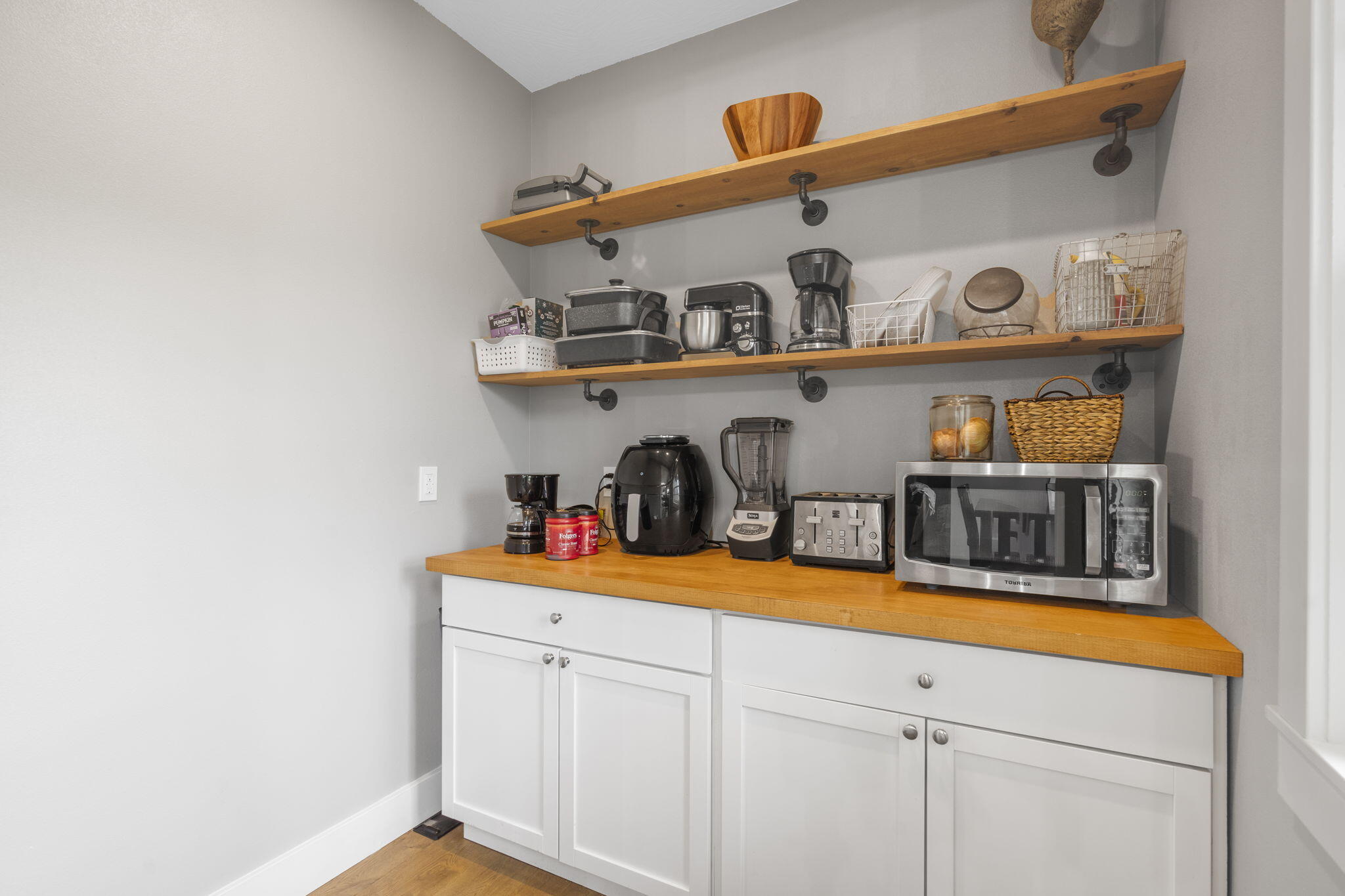 8811 Bell Valley Lane Property Photo 14