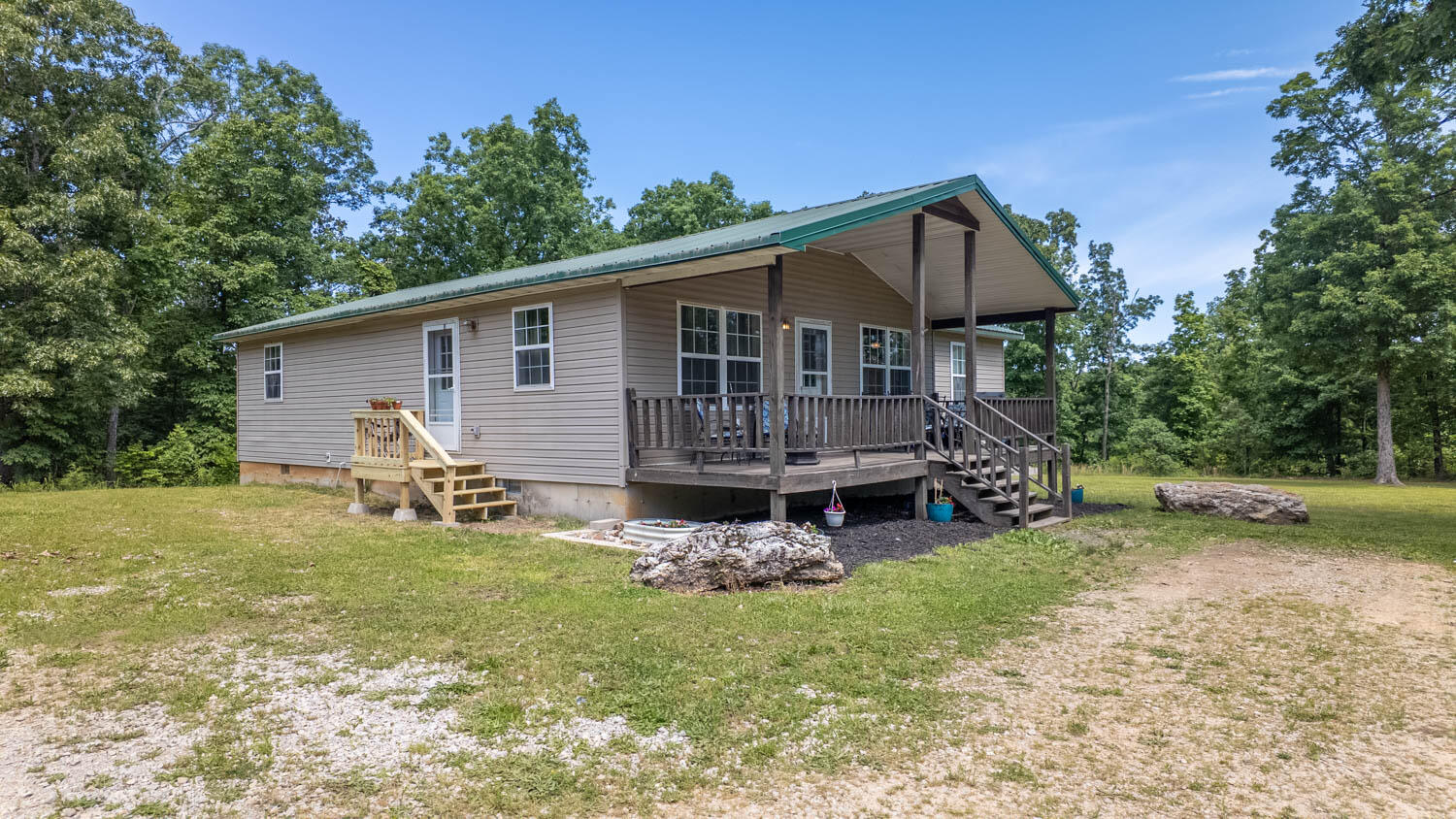 889 County Road 101 Property Photo 4