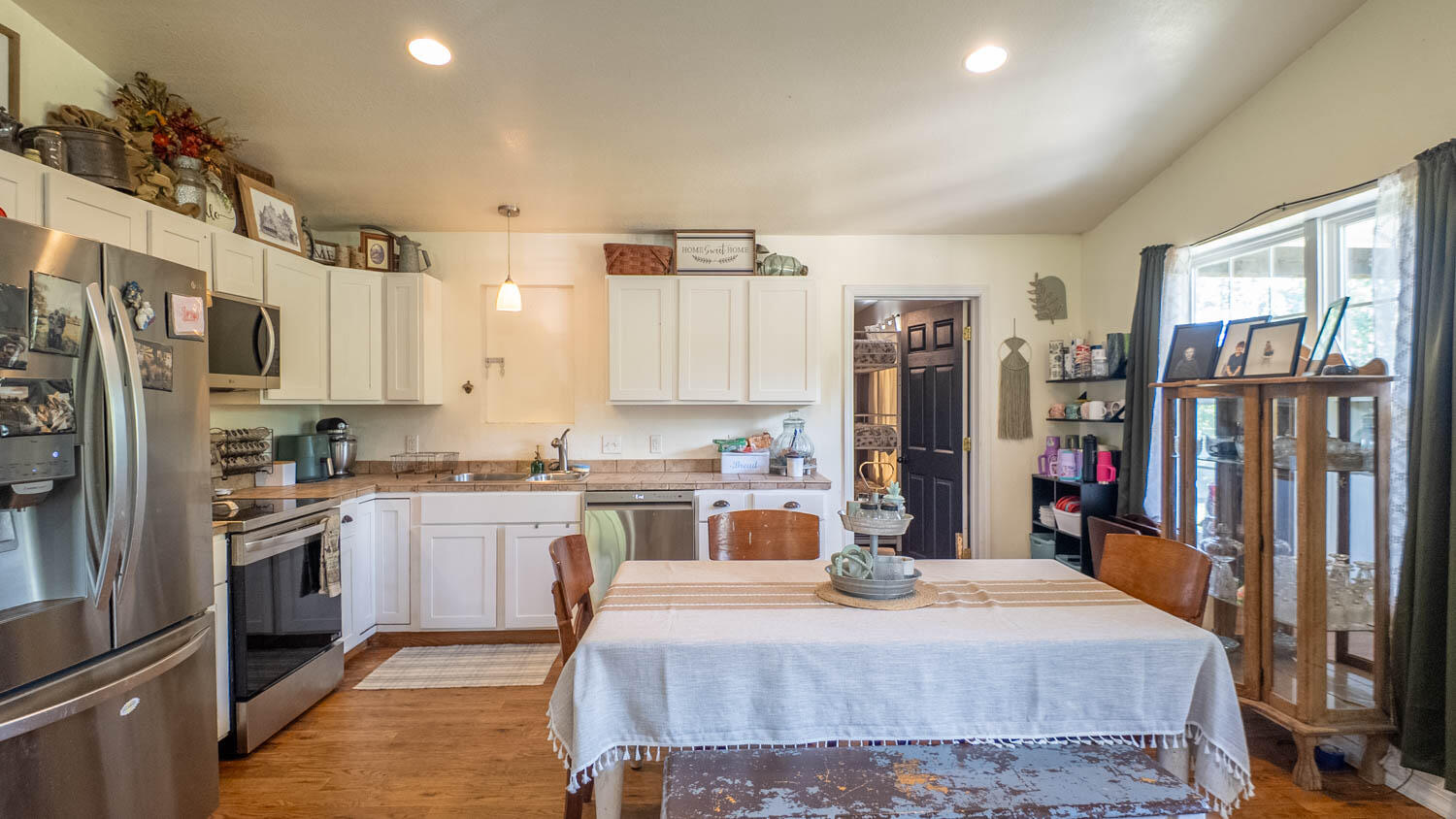 889 County Road 101 Property Photo 12