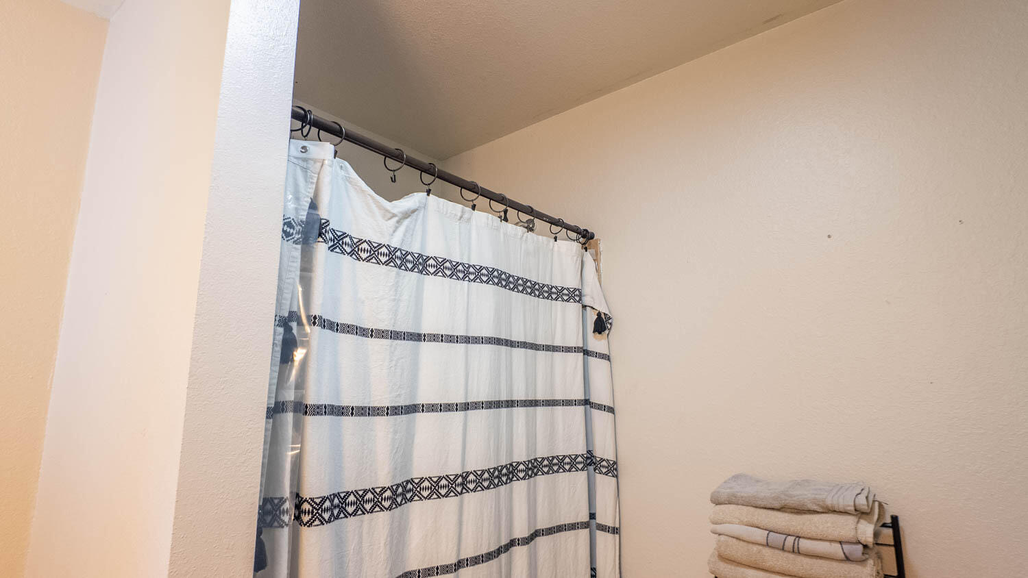 889 County Road 101 Property Photo 27