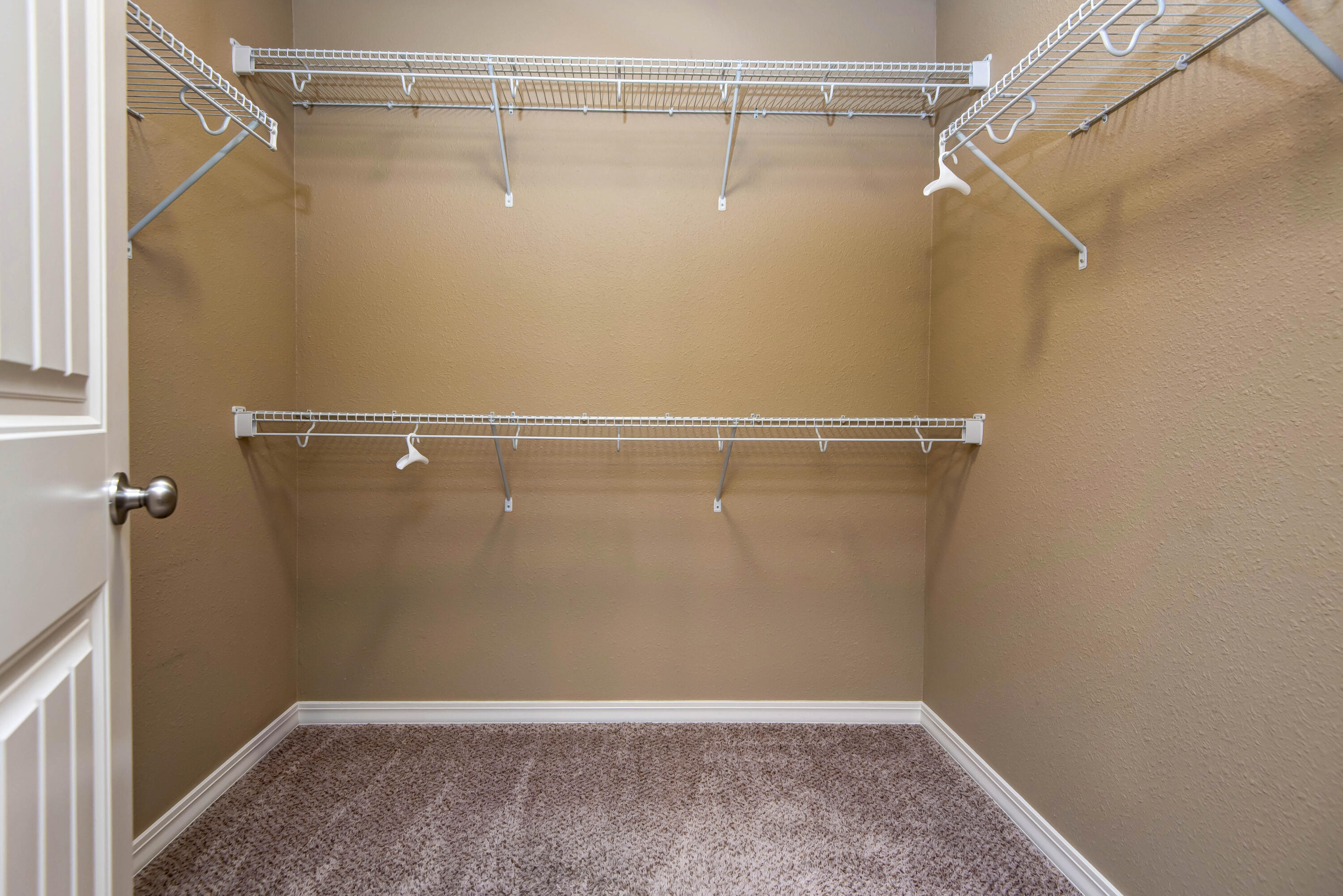 5048 South Fieldstone Road Property Photo 16
