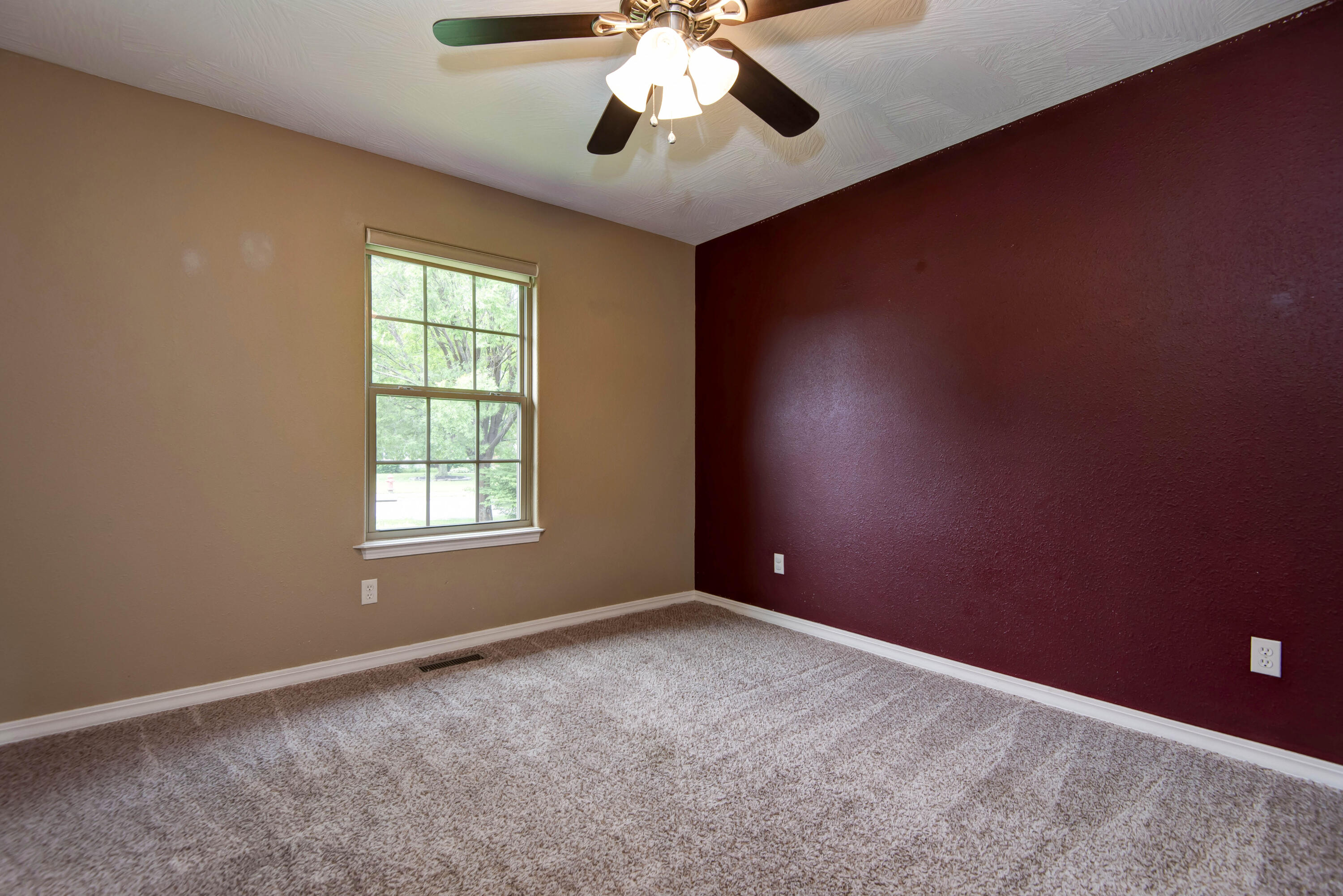 5048 South Fieldstone Road Property Photo 19