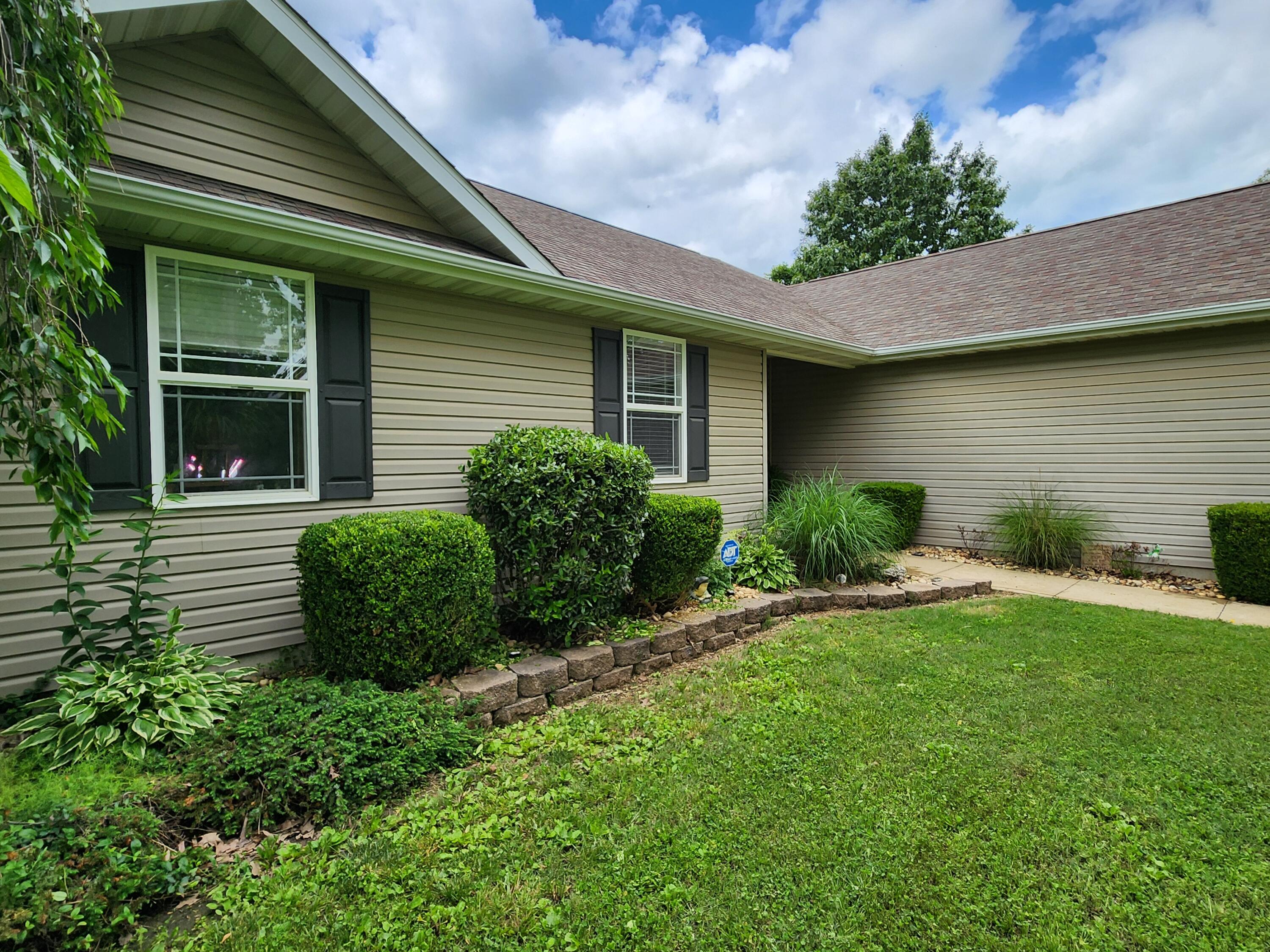 7661 Private Road 2459 Property Photo 4