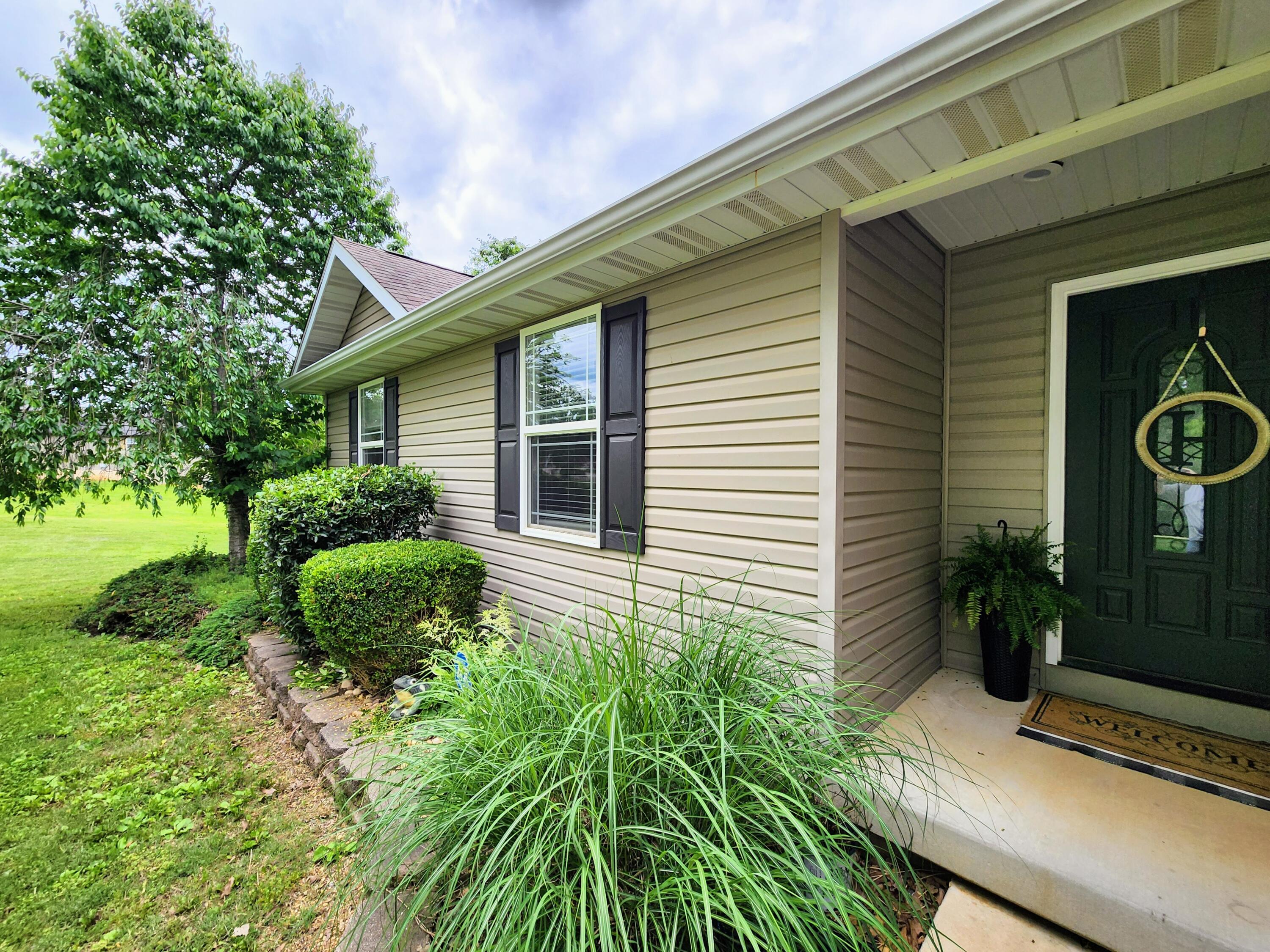 7661 Private Road 2459 Property Photo 6