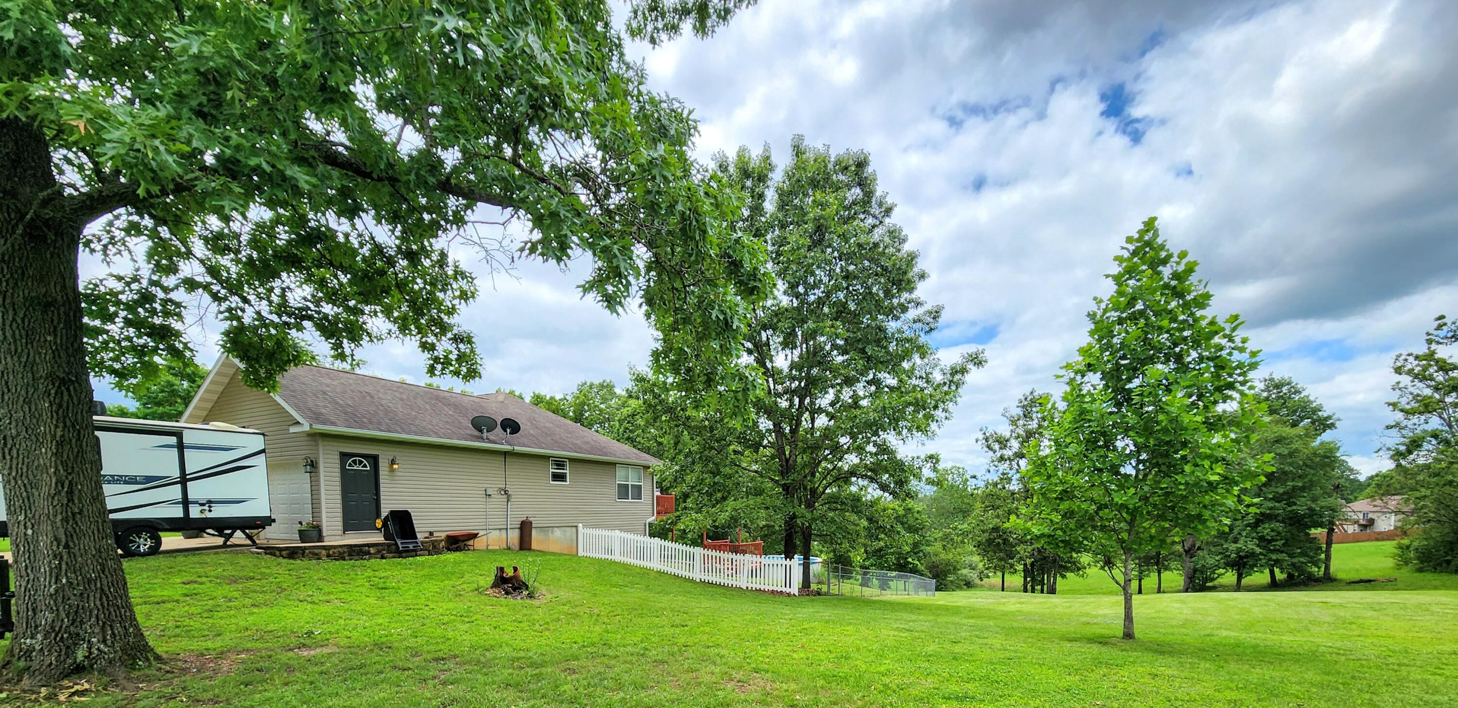 7661 Private Road 2459 Property Photo 9