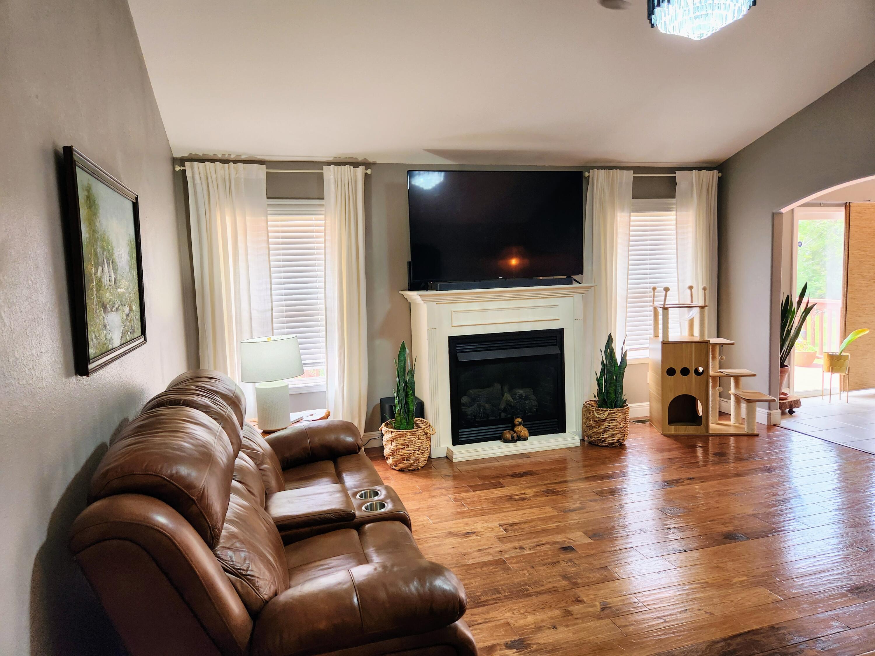 7661 Private Road 2459 Property Photo 17