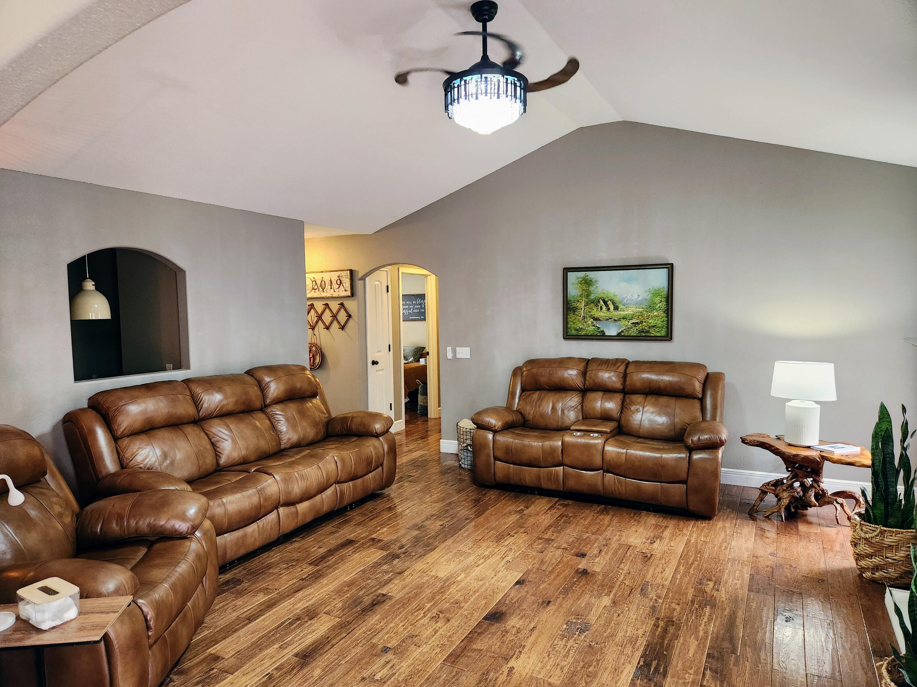 7661 Private Road 2459 Property Photo 23