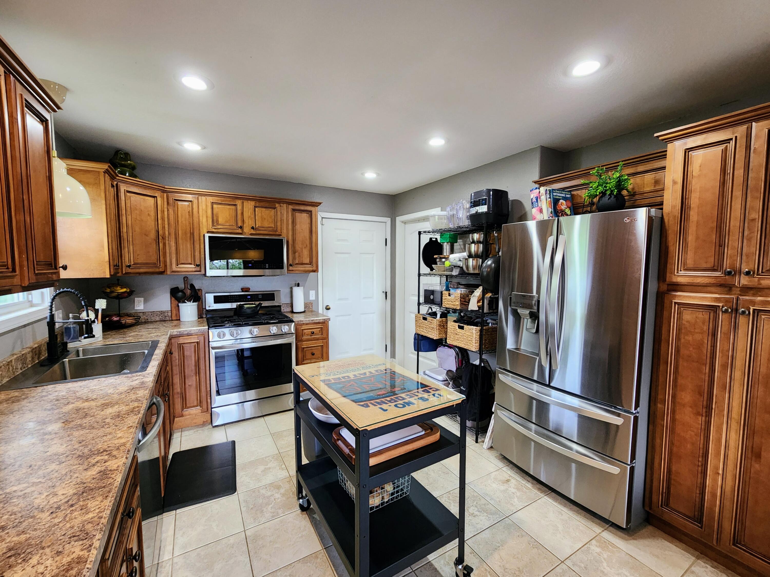 7661 Private Road 2459 Property Photo 26
