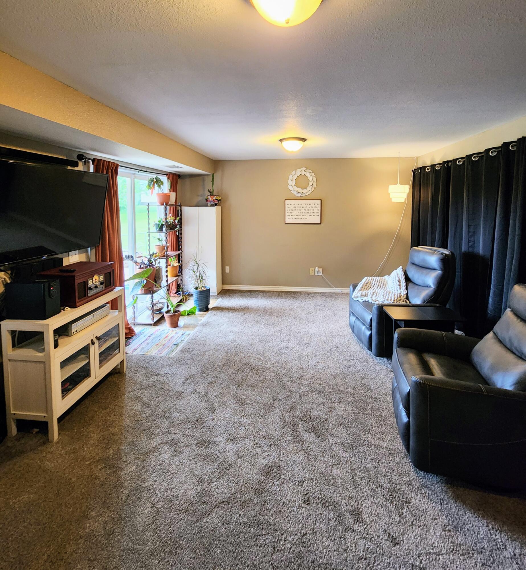 7661 Private Road 2459 Property Photo 48