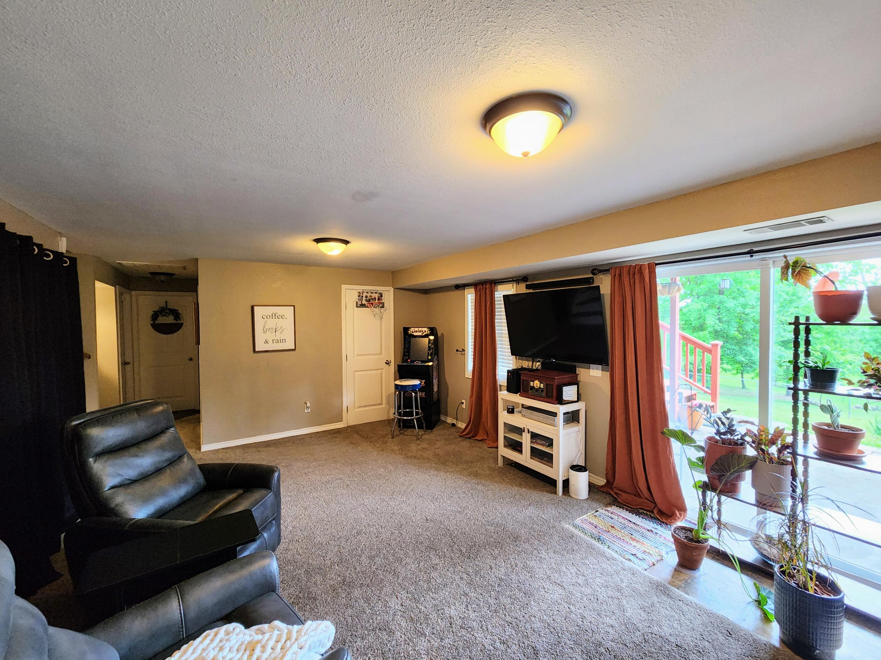 7661 Private Road 2459 Property Photo 51