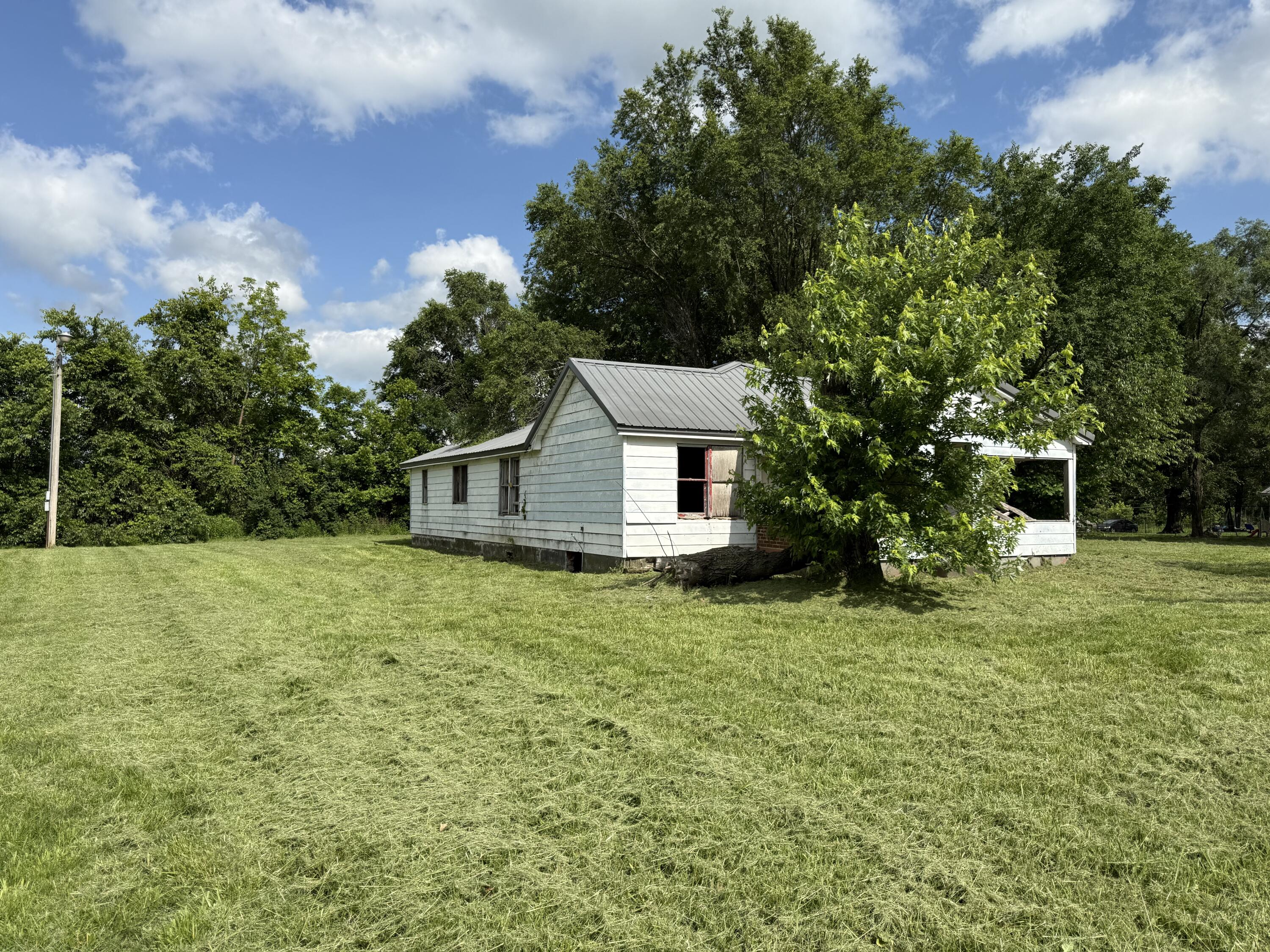 10405 East 5th Street Property Photo 1