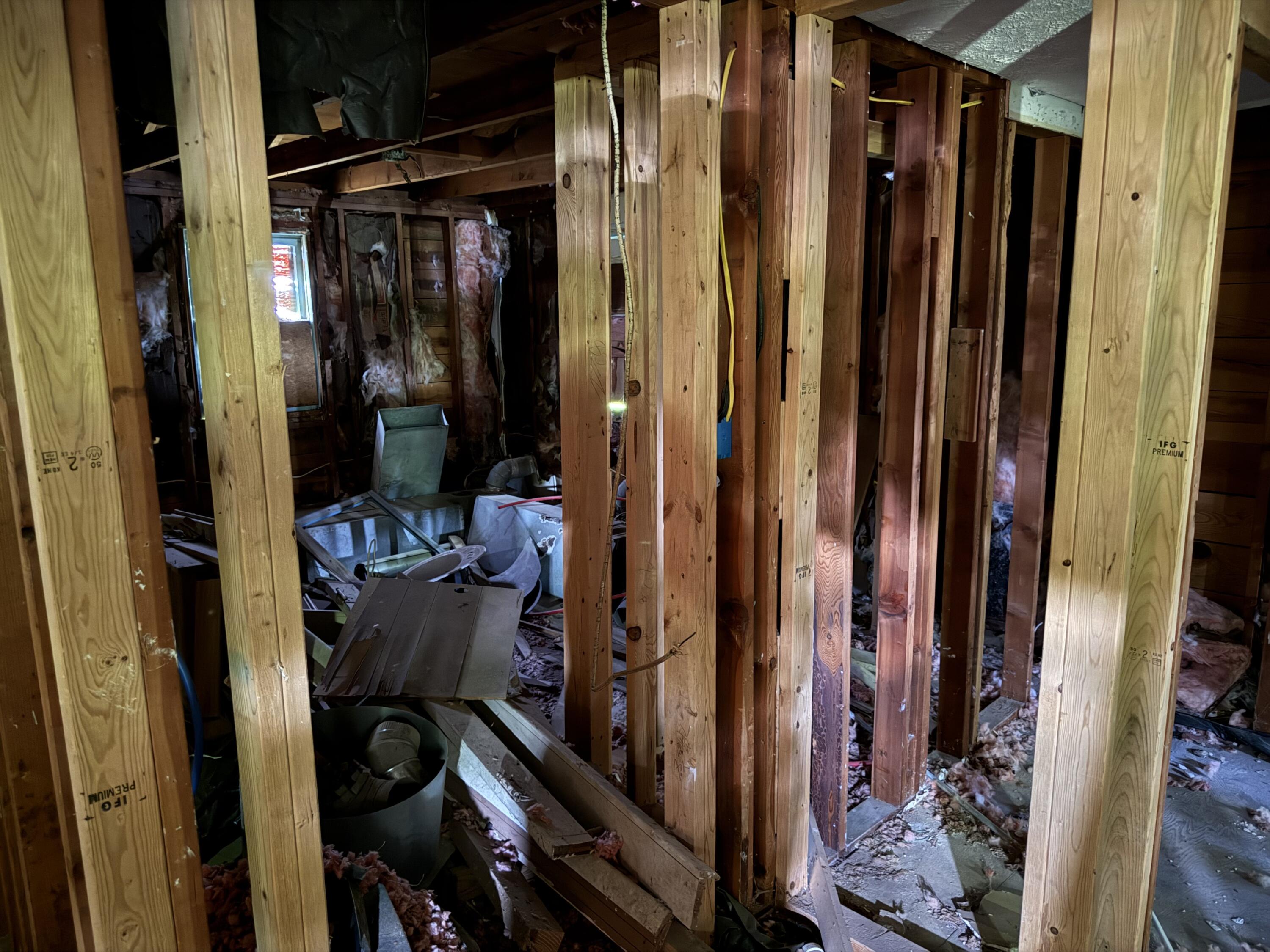 10405 East 5th Street Property Photo 8